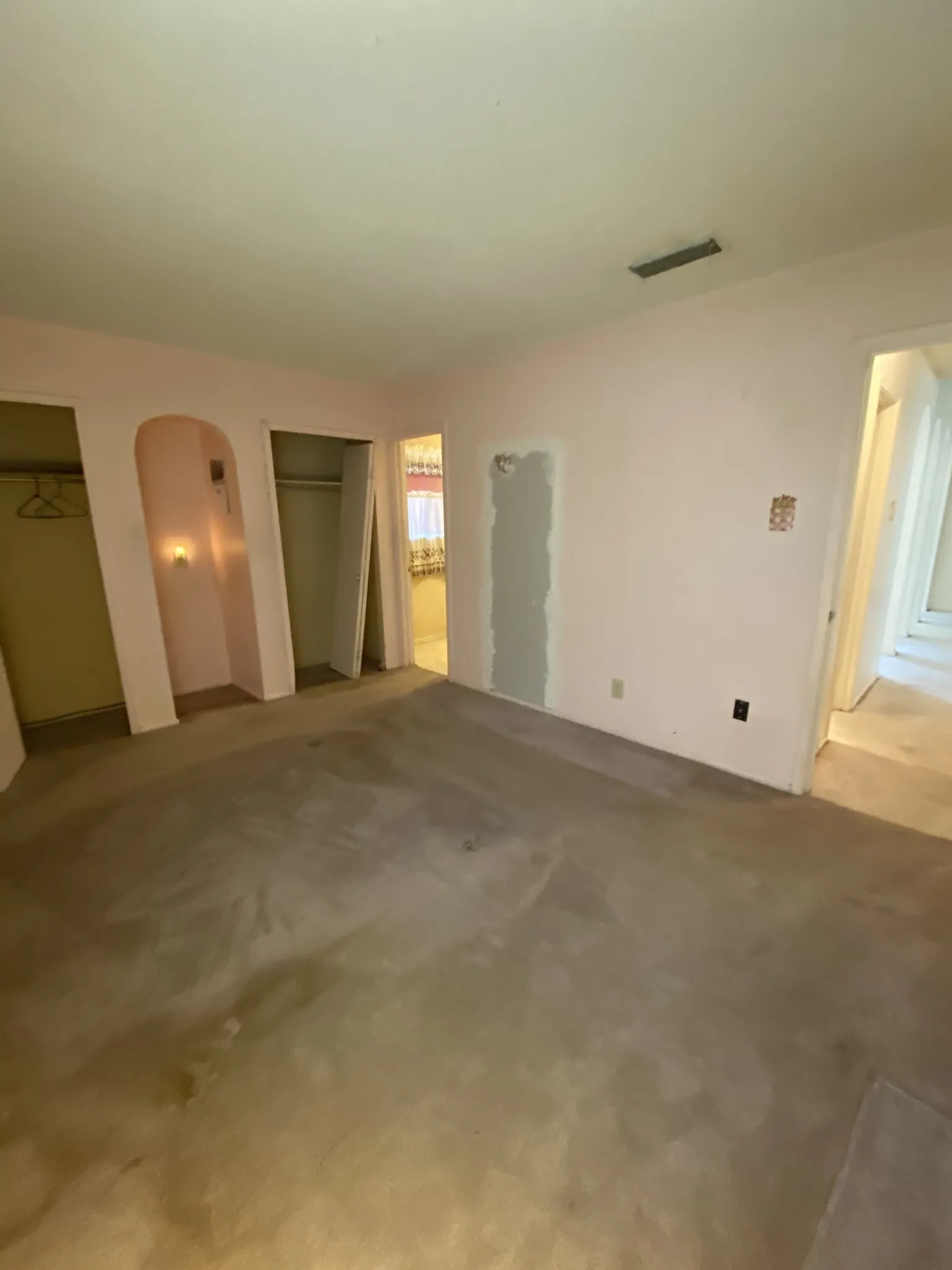 Single Family Residence For Sale in Denton County , 207 Centennial Drive, Lewisville, Texas 75067, 3 Bedroom, 2 Bathroom, 2 Garage spaces, 1,193 Sqft, built in 1970, mls#21382545, Real Estate Agent in Lewisville, Homes For Sale in Denton county, Homes For Sale in Lewisville, Realtor in Lewisville Texas, Real Estate Brokerage Independent Realty Texas, Luminita Cordes Realtor
