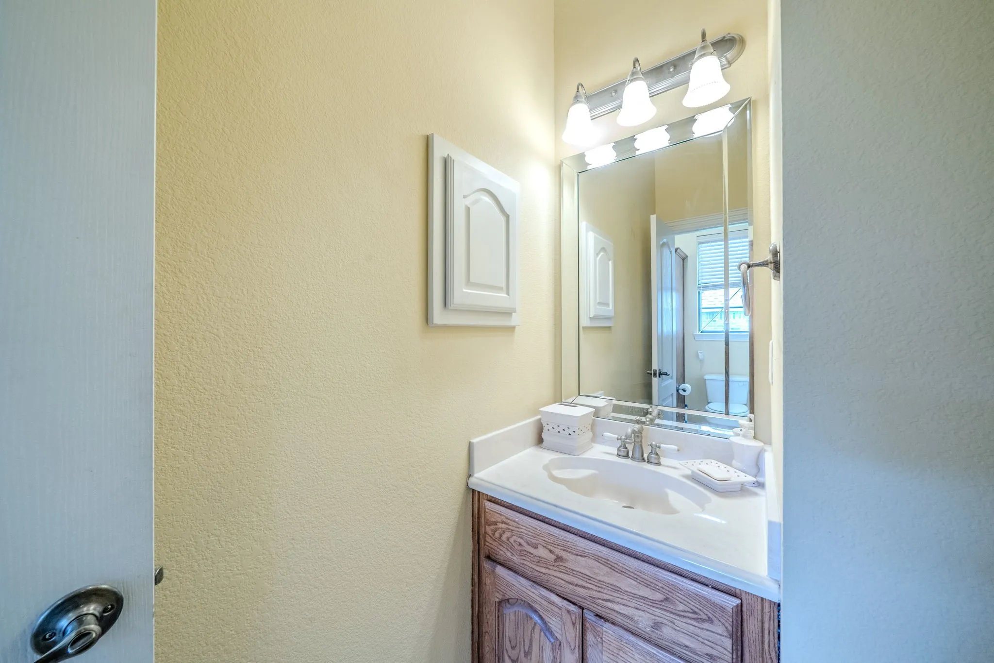 Single Family Residence For Sale in Dallas County , 1309 Heritage Hill Drive, De Soto, Texas 75115, 4 Bedroom, 3 Bathroom, 2 Garage spaces, 2,746 Sqft, built in 2001, mls#21375577, Real Estate Agent in De Soto, Homes For Sale in Dallas county, Homes For Sale in De Soto, Realtor in De Soto Texas, Real Estate Brokerage Independent Realty Texas, Luminita Cordes Realtor