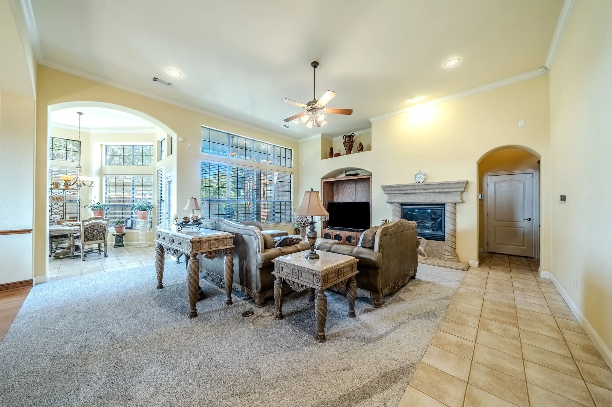 Single Family Residence For Sale in Dallas County , 1309 Heritage Hill Drive, De Soto, Texas 75115, 4 Bedroom, 3 Bathroom, 2 Garage spaces, 2,746 Sqft, built in 2001, mls#21375577, Real Estate Agent in De Soto, Homes For Sale in Dallas county, Homes For Sale in De Soto, Realtor in De Soto Texas, Real Estate Brokerage Independent Realty Texas, Luminita Cordes Realtor