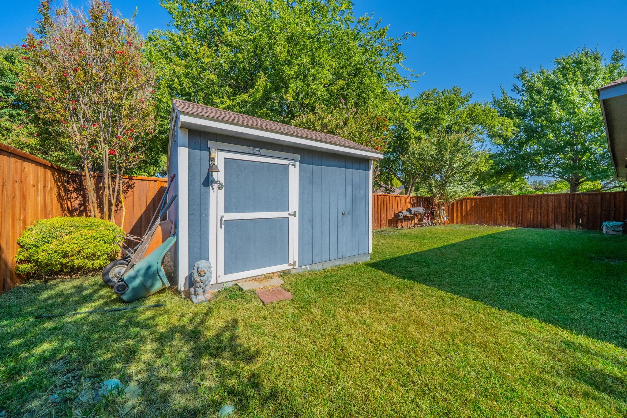 Single Family Residence For Sale in Dallas County , 1309 Heritage Hill Drive, De Soto, Texas 75115, 4 Bedroom, 3 Bathroom, 2 Garage spaces, 2,746 Sqft, built in 2001, mls#21375577, Real Estate Agent in De Soto, Homes For Sale in Dallas county, Homes For Sale in De Soto, Realtor in De Soto Texas, Real Estate Brokerage Independent Realty Texas, Luminita Cordes Realtor