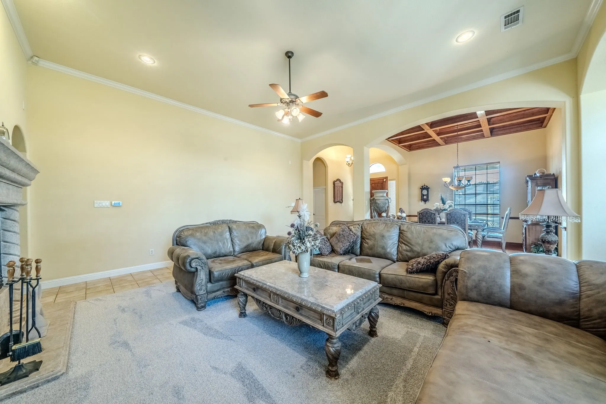 Single Family Residence For Sale in Dallas County , 1309 Heritage Hill Drive, De Soto, Texas 75115, 4 Bedroom, 3 Bathroom, 2 Garage spaces, 2,746 Sqft, built in 2001, mls#21375577, Real Estate Agent in De Soto, Homes For Sale in Dallas county, Homes For Sale in De Soto, Realtor in De Soto Texas, Real Estate Brokerage Independent Realty Texas, Luminita Cordes Realtor