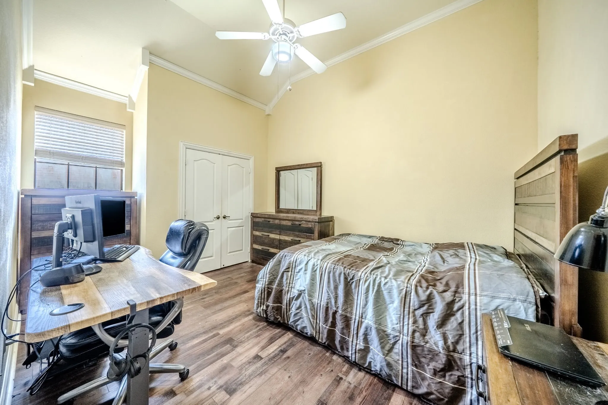Single Family Residence For Sale in Dallas County , 1309 Heritage Hill Drive, De Soto, Texas 75115, 4 Bedroom, 3 Bathroom, 2 Garage spaces, 2,746 Sqft, built in 2001, mls#21375577, Real Estate Agent in De Soto, Homes For Sale in Dallas county, Homes For Sale in De Soto, Realtor in De Soto Texas, Real Estate Brokerage Independent Realty Texas, Luminita Cordes Realtor