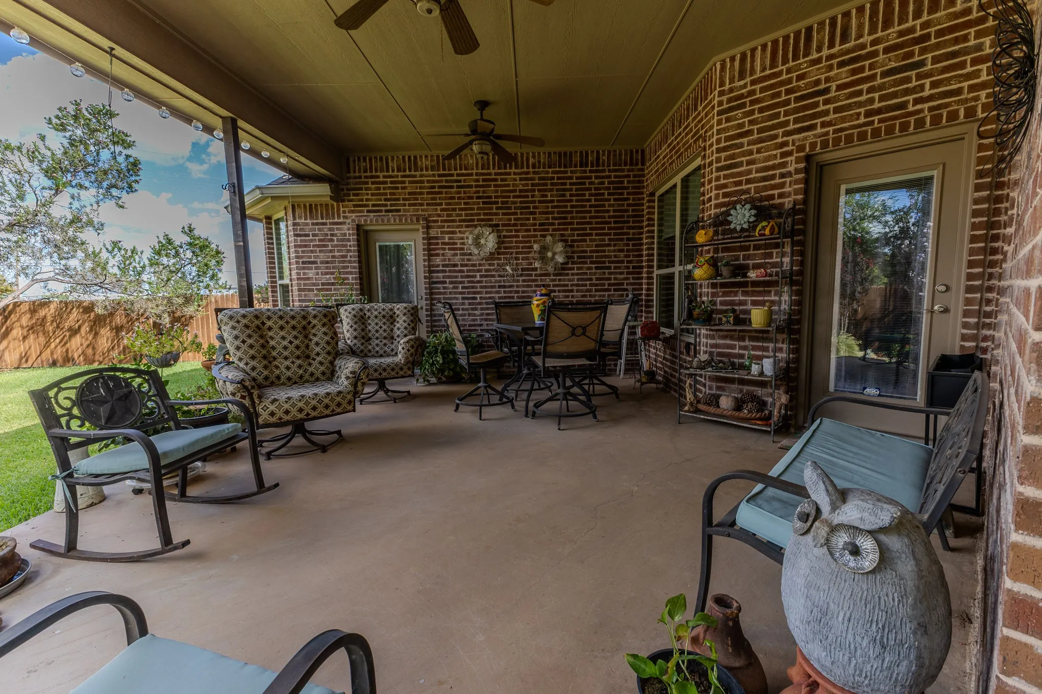 Single Family Residence For Sale in Taylor County , 2310 Ians Court, Abilene, Texas 79606, 3 Bedroom, 2 Bathroom, 2 Garage spaces, 2,328 Sqft, built in 2012, mls#21382579, Real Estate Agent in Abilene, Homes For Sale in Taylor county, Homes For Sale in Abilene, Realtor in Abilene Texas, Real Estate Brokerage Independent Realty Texas, Luminita Cordes Realtor