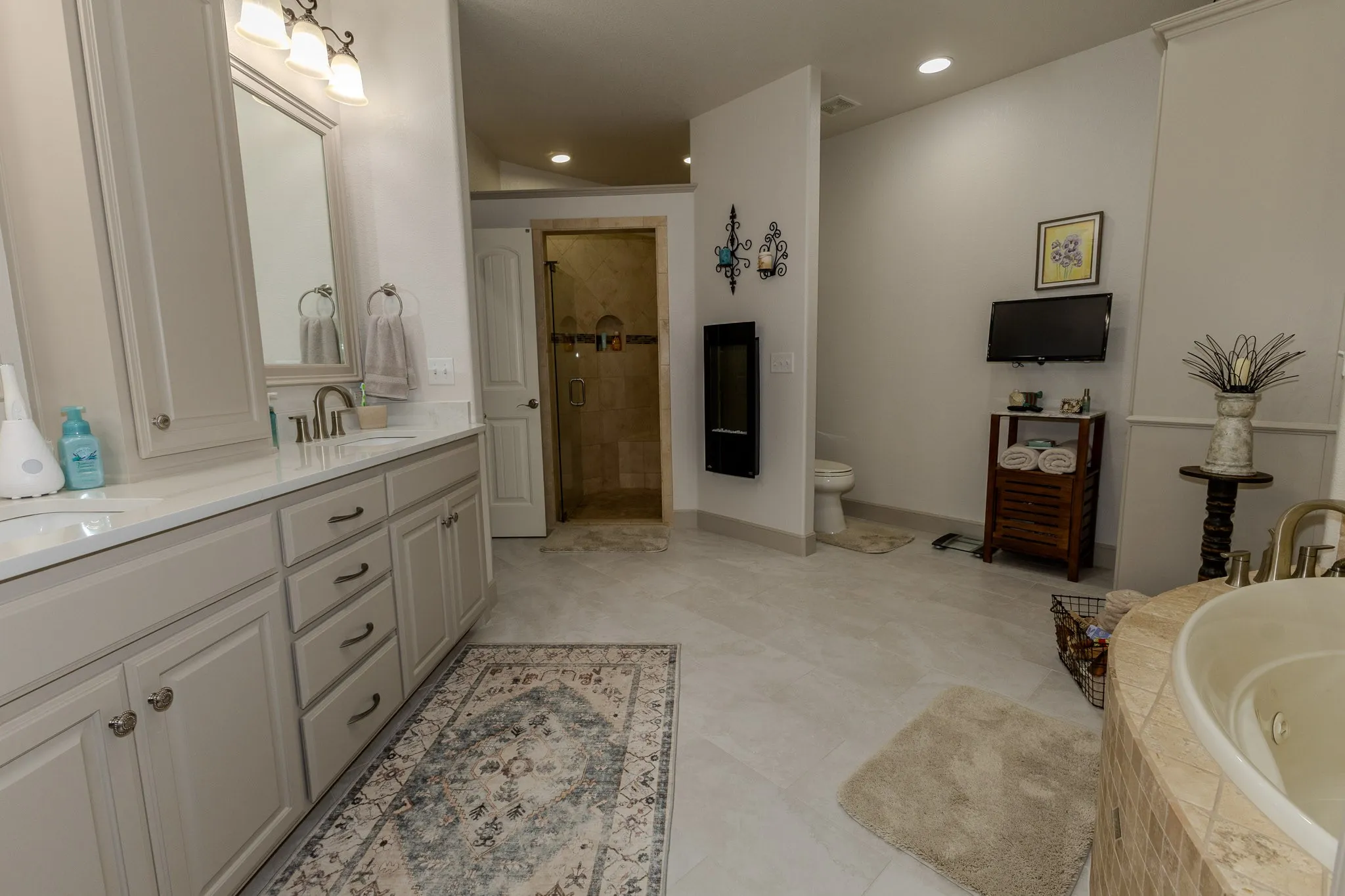 Single Family Residence For Sale in Taylor County , 2310 Ians Court, Abilene, Texas 79606, 3 Bedroom, 2 Bathroom, 2 Garage spaces, 2,328 Sqft, built in 2012, mls#21382579, Real Estate Agent in Abilene, Homes For Sale in Taylor county, Homes For Sale in Abilene, Realtor in Abilene Texas, Real Estate Brokerage Independent Realty Texas, Luminita Cordes Realtor