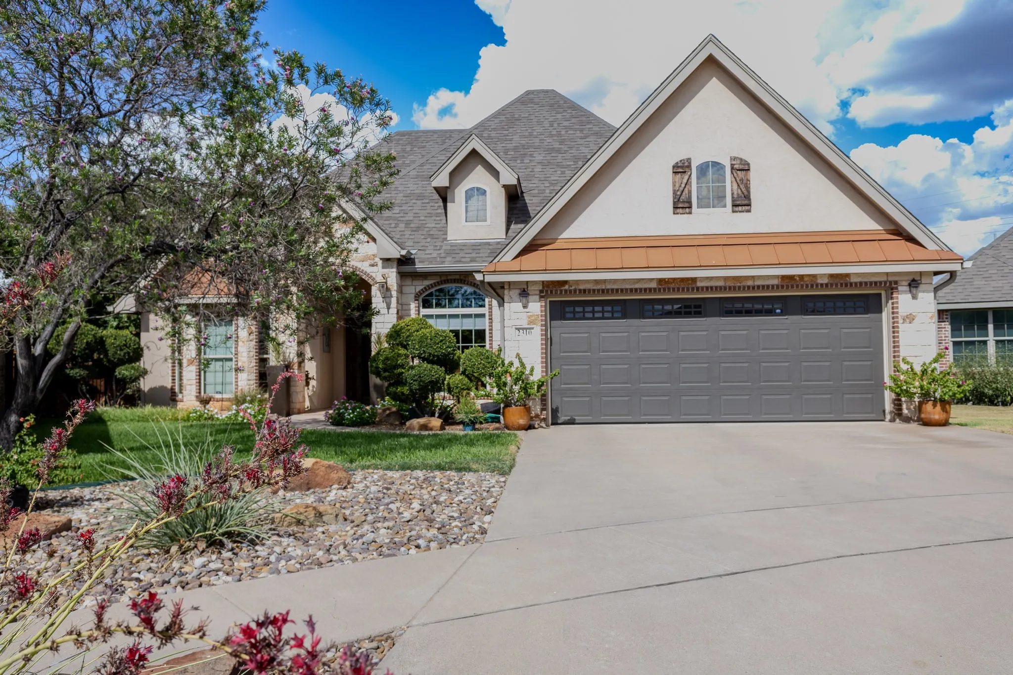 Single Family Residence For Sale in Taylor County , 2310 Ians Court, Abilene, Texas 79606, 3 Bedroom, 2 Bathroom, 2 Garage spaces, 2,328 Sqft, built in 2012, mls#21382579, Real Estate Agent in Abilene, Homes For Sale in Taylor county, Homes For Sale in Abilene, Realtor in Abilene Texas, Real Estate Brokerage Independent Realty Texas, Luminita Cordes Realtor