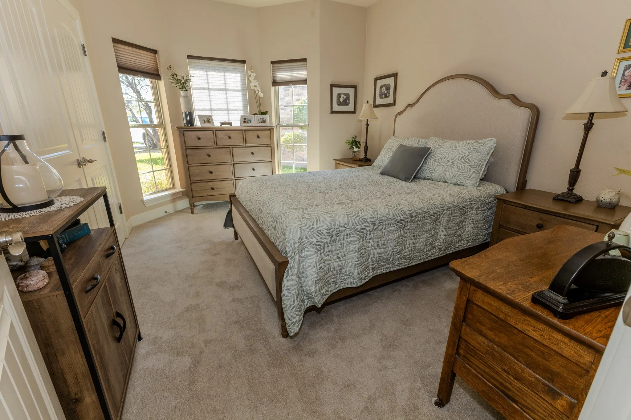 Single Family Residence For Sale in Taylor County , 2310 Ians Court, Abilene, Texas 79606, 3 Bedroom, 2 Bathroom, 2 Garage spaces, 2,328 Sqft, built in 2012, mls#21382579, Real Estate Agent in Abilene, Homes For Sale in Taylor county, Homes For Sale in Abilene, Realtor in Abilene Texas, Real Estate Brokerage Independent Realty Texas, Luminita Cordes Realtor