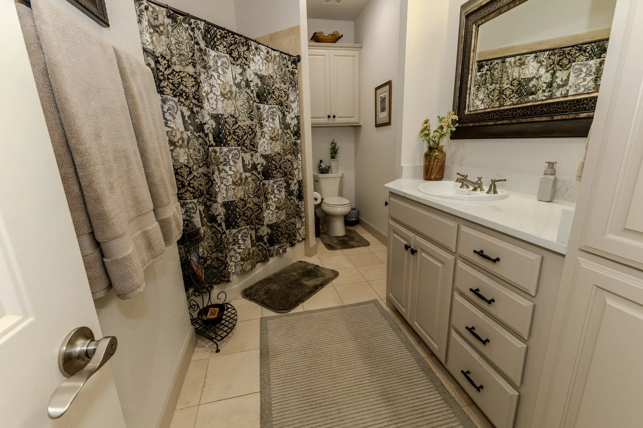 Single Family Residence For Sale in Taylor County , 2310 Ians Court, Abilene, Texas 79606, 3 Bedroom, 2 Bathroom, 2 Garage spaces, 2,328 Sqft, built in 2012, mls#21382579, Real Estate Agent in Abilene, Homes For Sale in Taylor county, Homes For Sale in Abilene, Realtor in Abilene Texas, Real Estate Brokerage Independent Realty Texas, Luminita Cordes Realtor