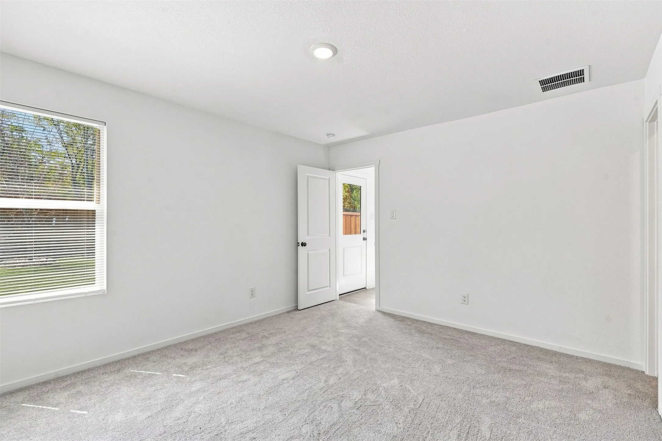 Single Family Residence For Rent in Grayson County , 1636 Elliott Road, Howe, Texas 75459, 4 Bedroom, 2 Bathroom, 2 Garage spaces, 1,656 Sqft, built in 2026, mls#21382592, Real Estate Agent in Howe, Homes For Rent in Grayson county, Homes For Rent in Howe, Realtor in Howe Texas, Real Estate Brokerage Independent Realty Texas, Luminita Cordes Realtor