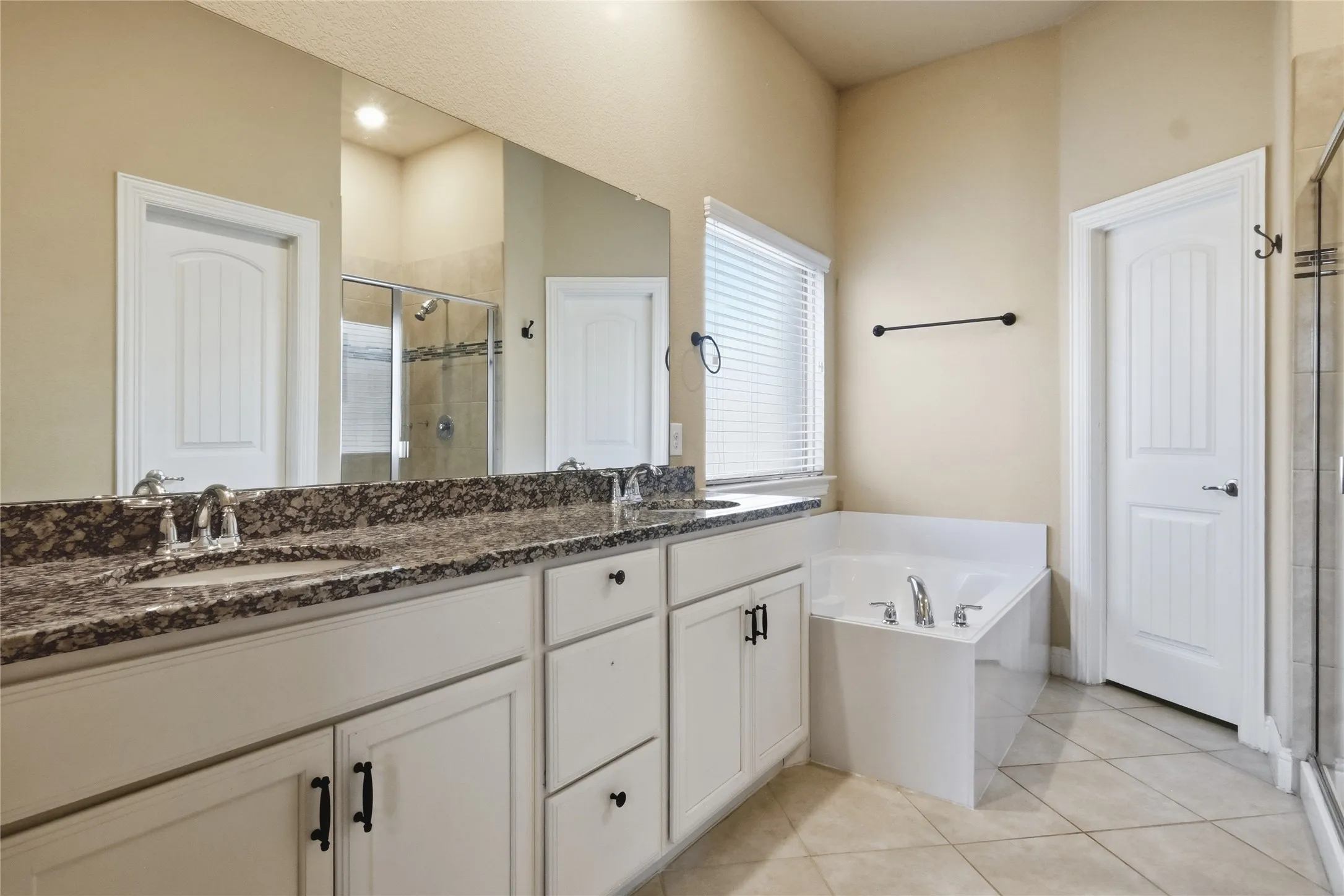 Single Family Residence For Sale in Denton County , 3709 Tunstall Drive, Frisco, Texas 75036, 4 Bedroom, 2 Bathroom, 2 Garage spaces, 2,033 Sqft, built in 2017, mls#21379144, Real Estate Agent in Frisco, Homes For Sale in Denton county, Homes For Sale in Frisco, Realtor in Frisco Texas, Real Estate Brokerage Independent Realty Texas, Luminita Cordes Realtor