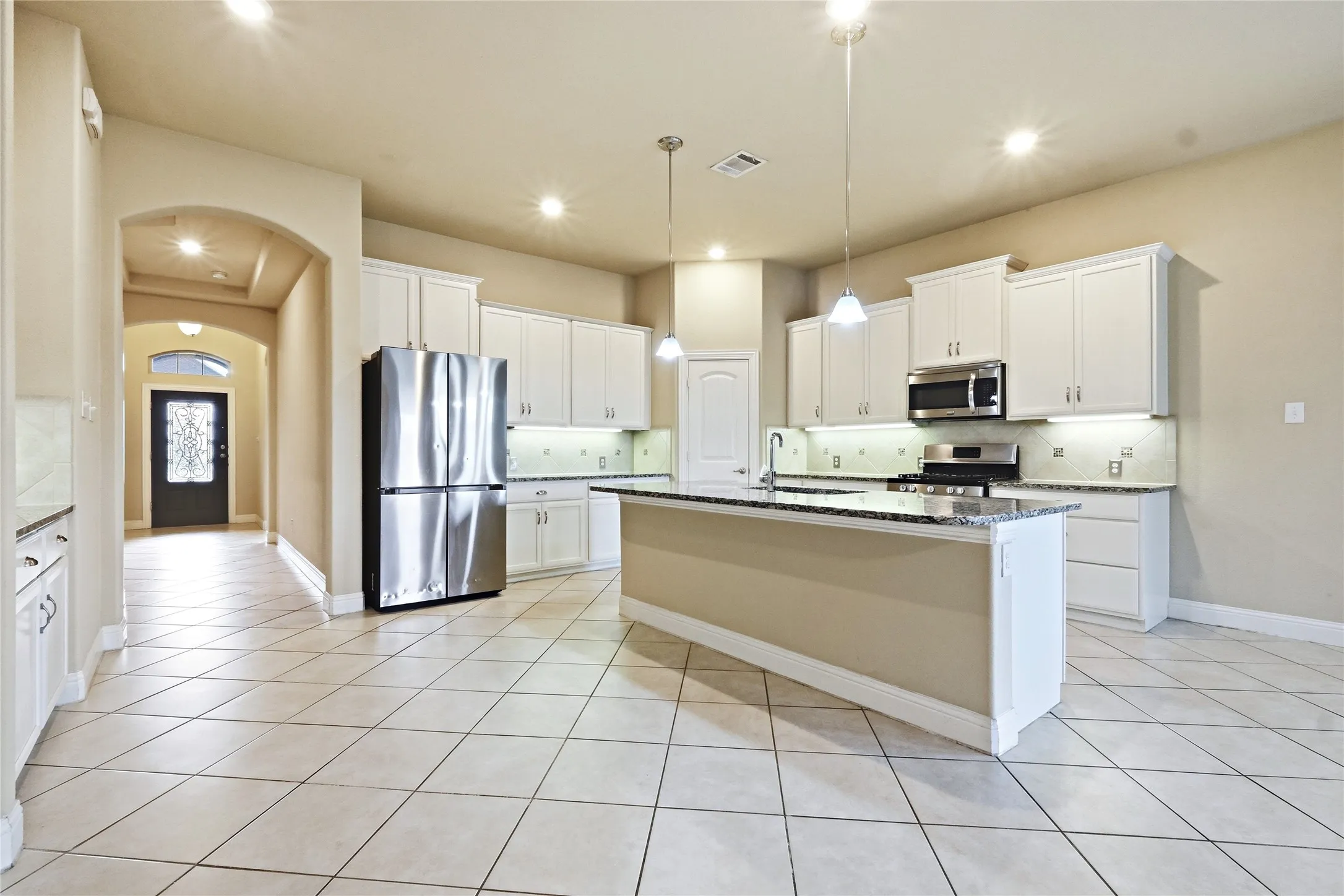 Single Family Residence For Sale in Denton County , 3709 Tunstall Drive, Frisco, Texas 75036, 4 Bedroom, 2 Bathroom, 2 Garage spaces, 2,033 Sqft, built in 2017, mls#21379144, Real Estate Agent in Frisco, Homes For Sale in Denton county, Homes For Sale in Frisco, Realtor in Frisco Texas, Real Estate Brokerage Independent Realty Texas, Luminita Cordes Realtor