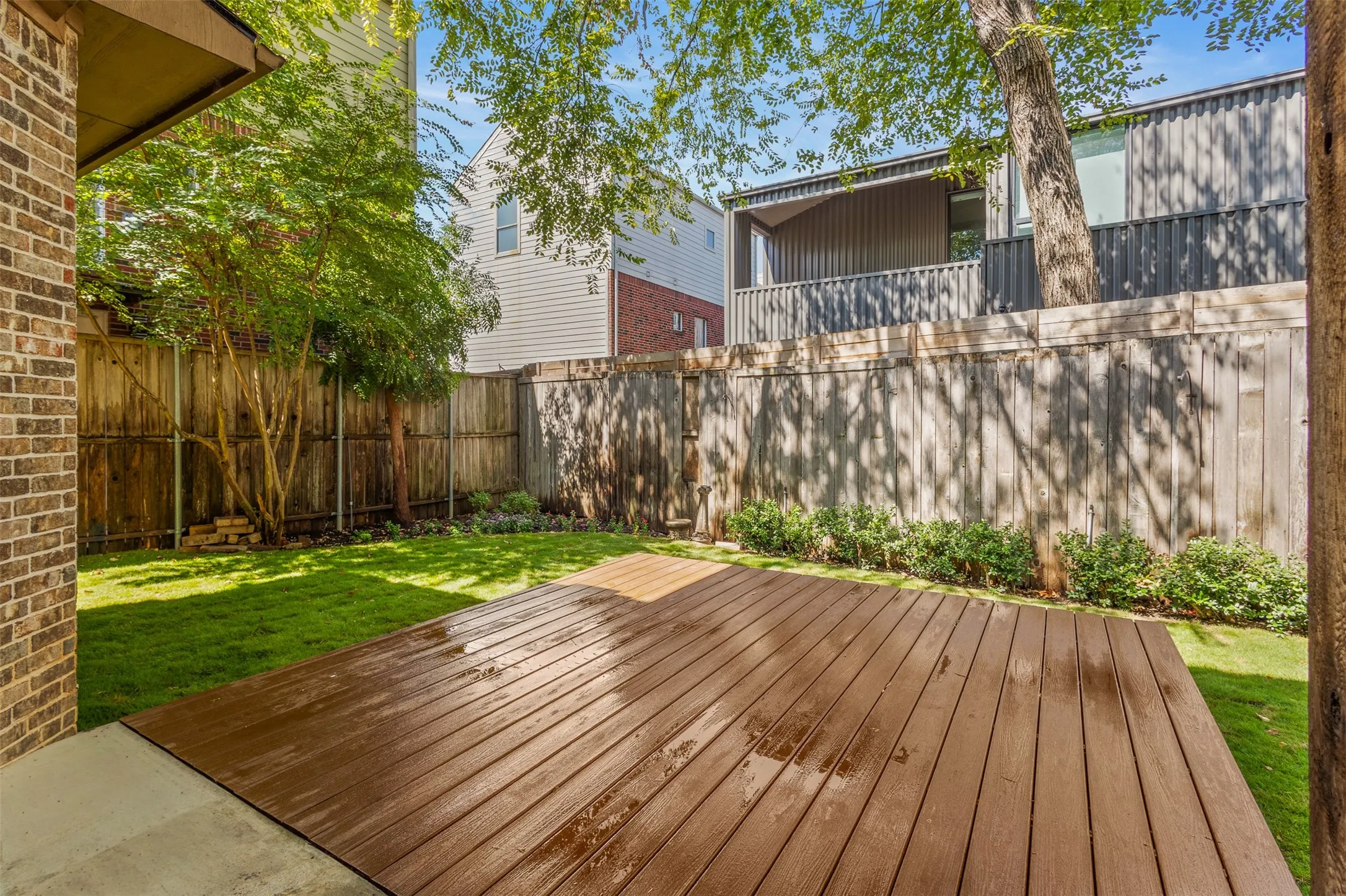 Single Family Residence For Sale in Dallas County , 4923 Alcott Street, Dallas, Texas 75206, 3 Bedroom, 3 Bathroom, 2 Garage spaces, 2,471 Sqft, built in 2003, mls#21382597, Real Estate Agent in Dallas, Homes For Sale in Dallas county, Homes For Sale in Dallas, Realtor in Dallas Texas, Real Estate Brokerage Independent Realty Texas, Luminita Cordes Realtor