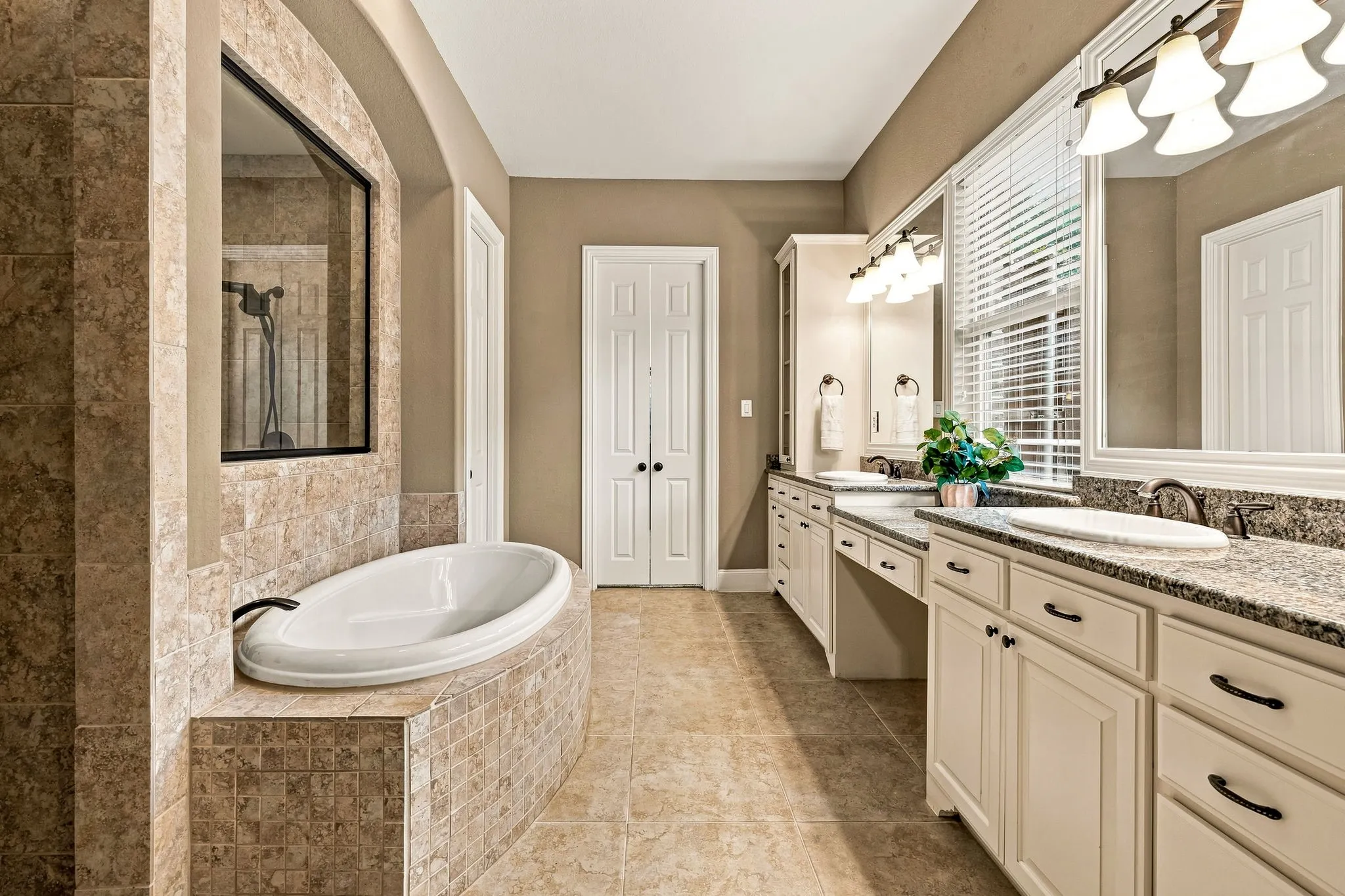 Single Family Residence For Sale in Collin County , 13456 Lyndhurst Drive, Frisco, Texas 75035, 6 Bedroom, 6 Bathroom, 3 Garage spaces, 4,678 Sqft, built in 2011, mls#21379793, Real Estate Agent in Frisco, Homes For Sale in Collin county, Homes For Sale in Frisco, Realtor in Frisco Texas, Real Estate Brokerage Independent Realty Texas, Luminita Cordes Realtor