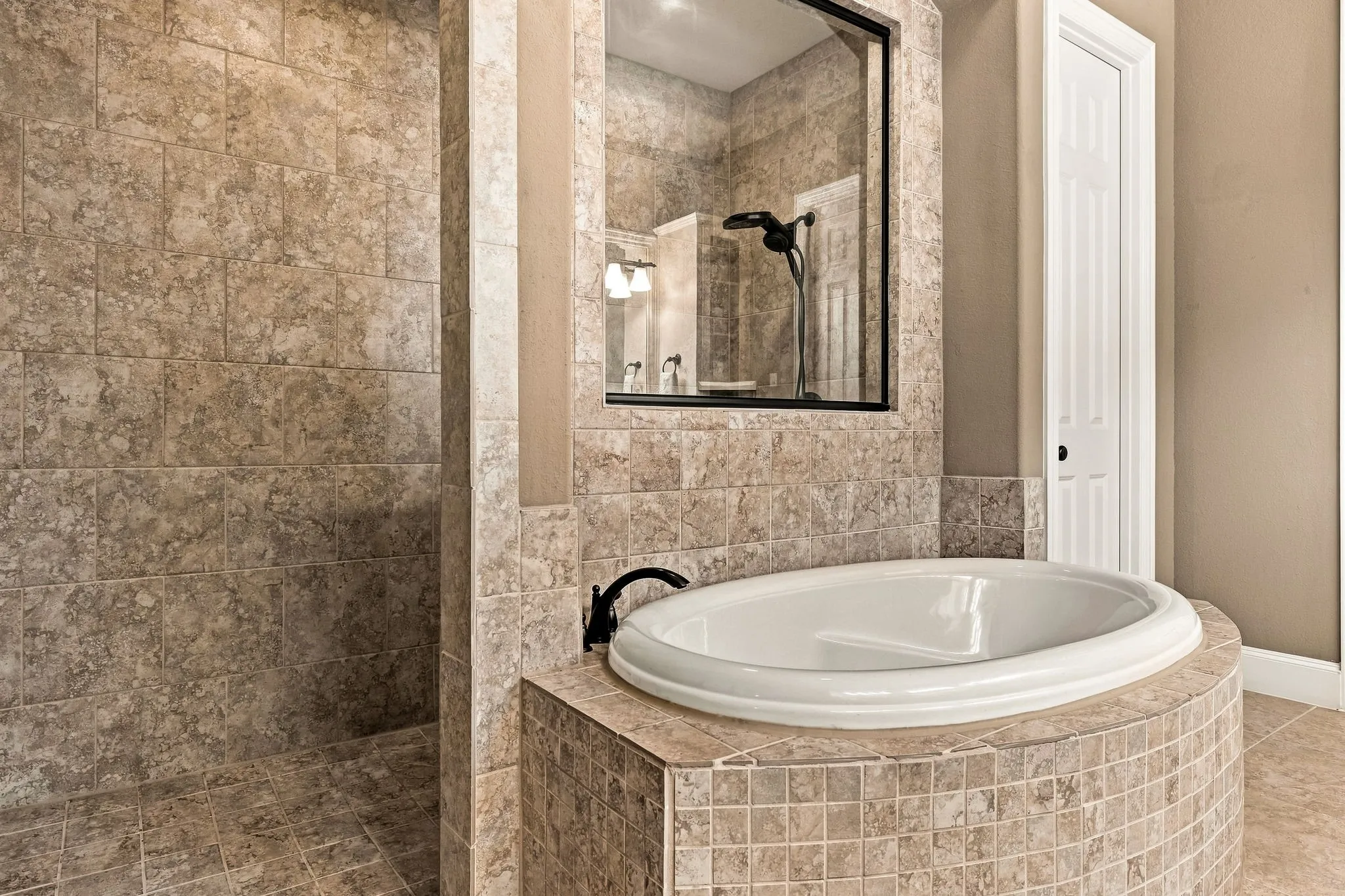 Single Family Residence For Sale in Collin County , 13456 Lyndhurst Drive, Frisco, Texas 75035, 6 Bedroom, 6 Bathroom, 3 Garage spaces, 4,678 Sqft, built in 2011, mls#21379793, Real Estate Agent in Frisco, Homes For Sale in Collin county, Homes For Sale in Frisco, Realtor in Frisco Texas, Real Estate Brokerage Independent Realty Texas, Luminita Cordes Realtor