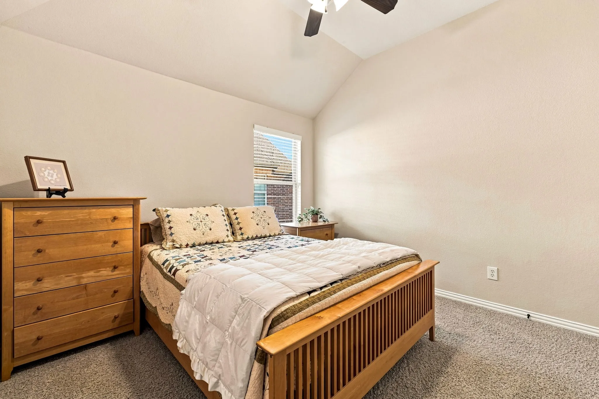 Single Family Residence For Sale in Collin County , 13456 Lyndhurst Drive, Frisco, Texas 75035, 6 Bedroom, 6 Bathroom, 3 Garage spaces, 4,678 Sqft, built in 2011, mls#21379793, Real Estate Agent in Frisco, Homes For Sale in Collin county, Homes For Sale in Frisco, Realtor in Frisco Texas, Real Estate Brokerage Independent Realty Texas, Luminita Cordes Realtor