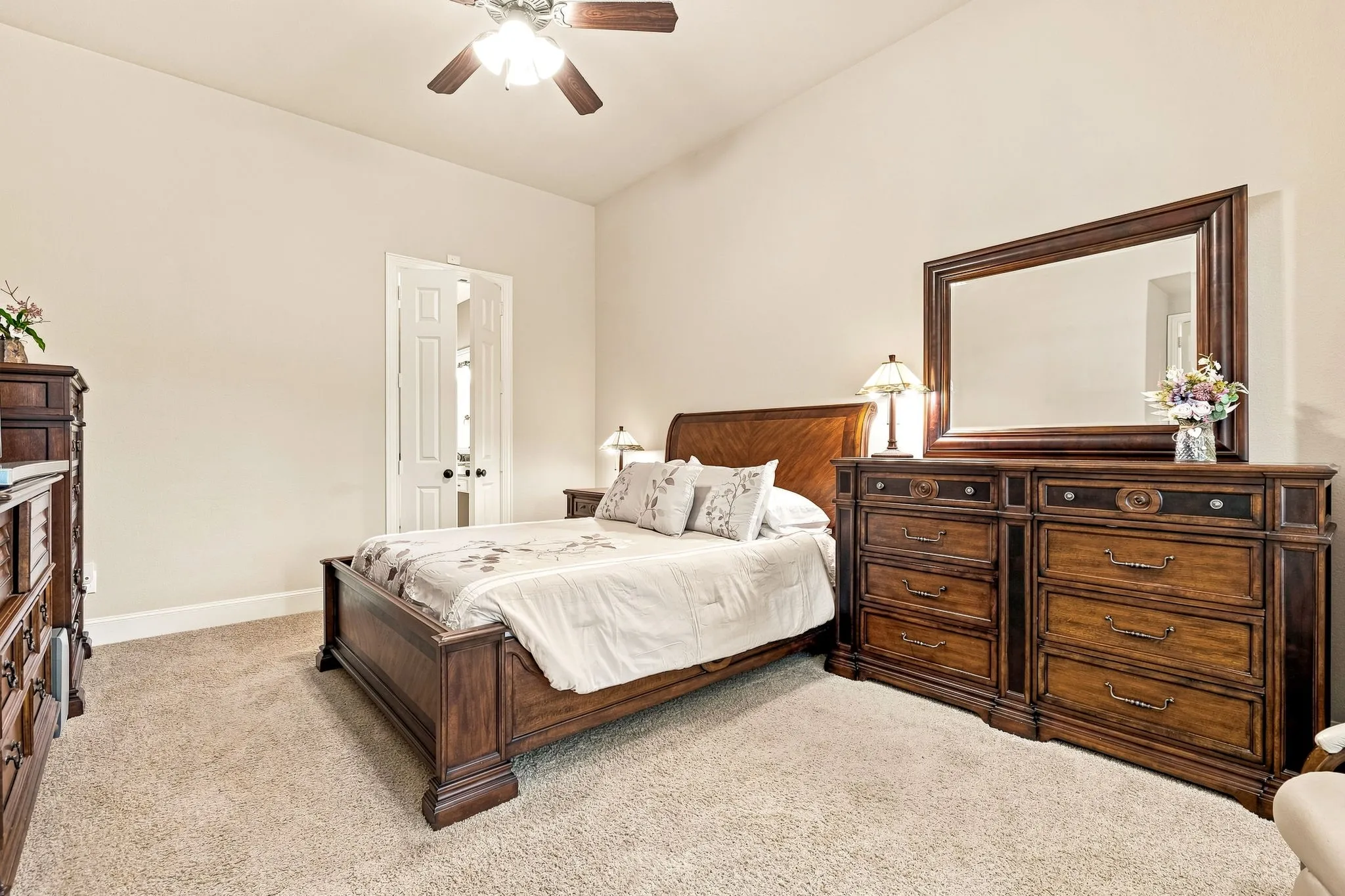 Single Family Residence For Sale in Collin County , 13456 Lyndhurst Drive, Frisco, Texas 75035, 6 Bedroom, 6 Bathroom, 3 Garage spaces, 4,678 Sqft, built in 2011, mls#21379793, Real Estate Agent in Frisco, Homes For Sale in Collin county, Homes For Sale in Frisco, Realtor in Frisco Texas, Real Estate Brokerage Independent Realty Texas, Luminita Cordes Realtor