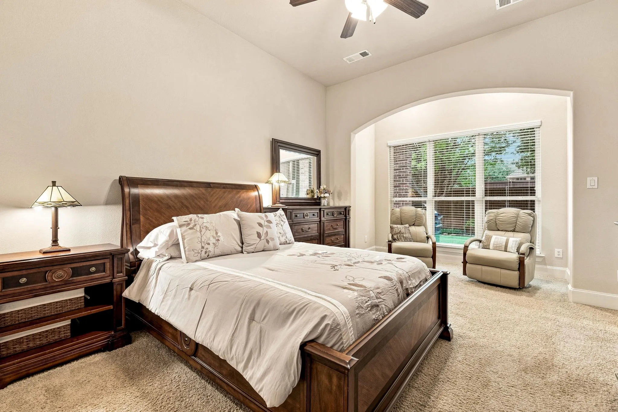 Single Family Residence For Sale in Collin County , 13456 Lyndhurst Drive, Frisco, Texas 75035, 6 Bedroom, 6 Bathroom, 3 Garage spaces, 4,678 Sqft, built in 2011, mls#21379793, Real Estate Agent in Frisco, Homes For Sale in Collin county, Homes For Sale in Frisco, Realtor in Frisco Texas, Real Estate Brokerage Independent Realty Texas, Luminita Cordes Realtor