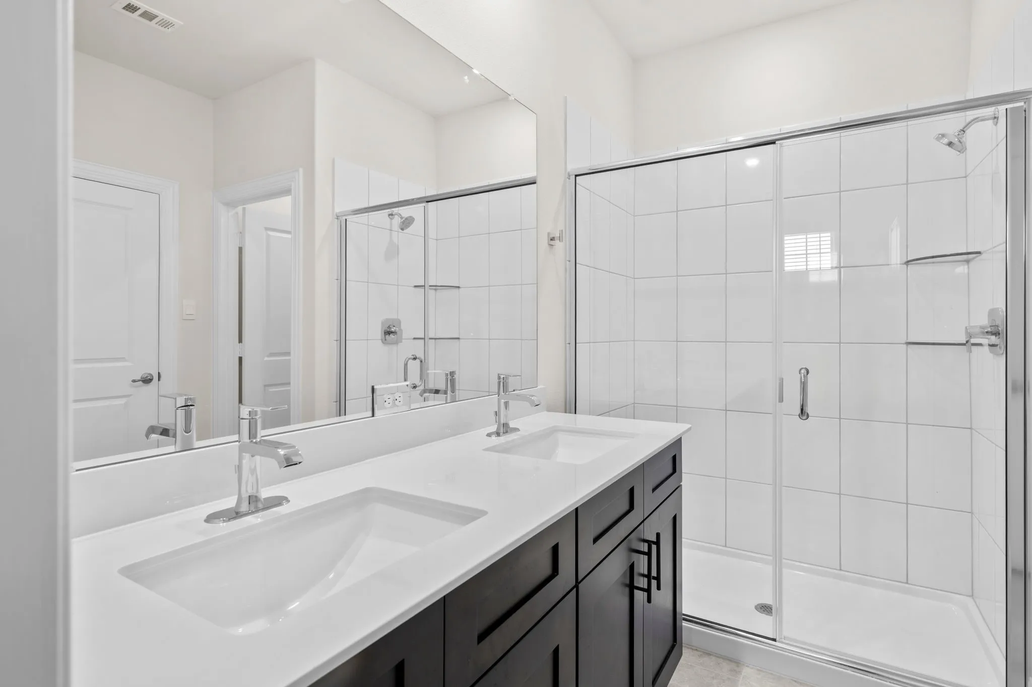 Single Family Residence For Sale in Tarrant County , 910 Milkweed Drive, Euless, Texas 76039, 3 Bedroom, 3 Bathroom, 2 Garage spaces, 1,821 Sqft, built in 2026, mls#21382617, Real Estate Agent in Euless, Homes For Sale in Tarrant county, Homes For Sale in Euless, Realtor in Euless Texas, Real Estate Brokerage Independent Realty Texas, Luminita Cordes Realtor