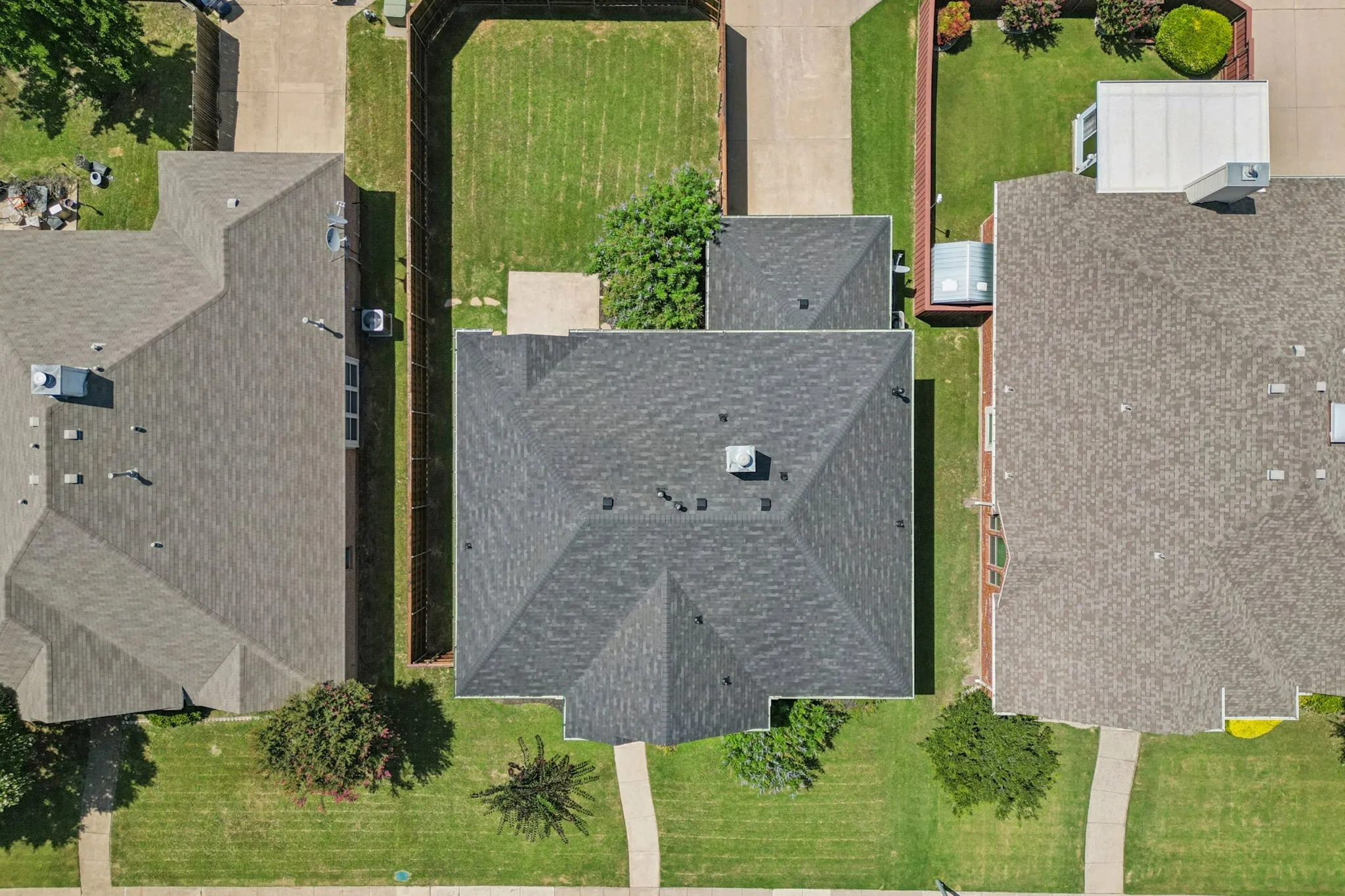 Single Family Residence For Rent in Collin County , 1514 Summerside Drive, Allen, Texas 75002, 5 Bedroom, 3 Bathroom, 2 Garage spaces, 2,986 Sqft, built in 2000, mls#21382600, Real Estate Agent in Allen, Homes For Rent in Collin county, Homes For Rent in Allen, Realtor in Allen Texas, Real Estate Brokerage Independent Realty Texas, Luminita Cordes Realtor