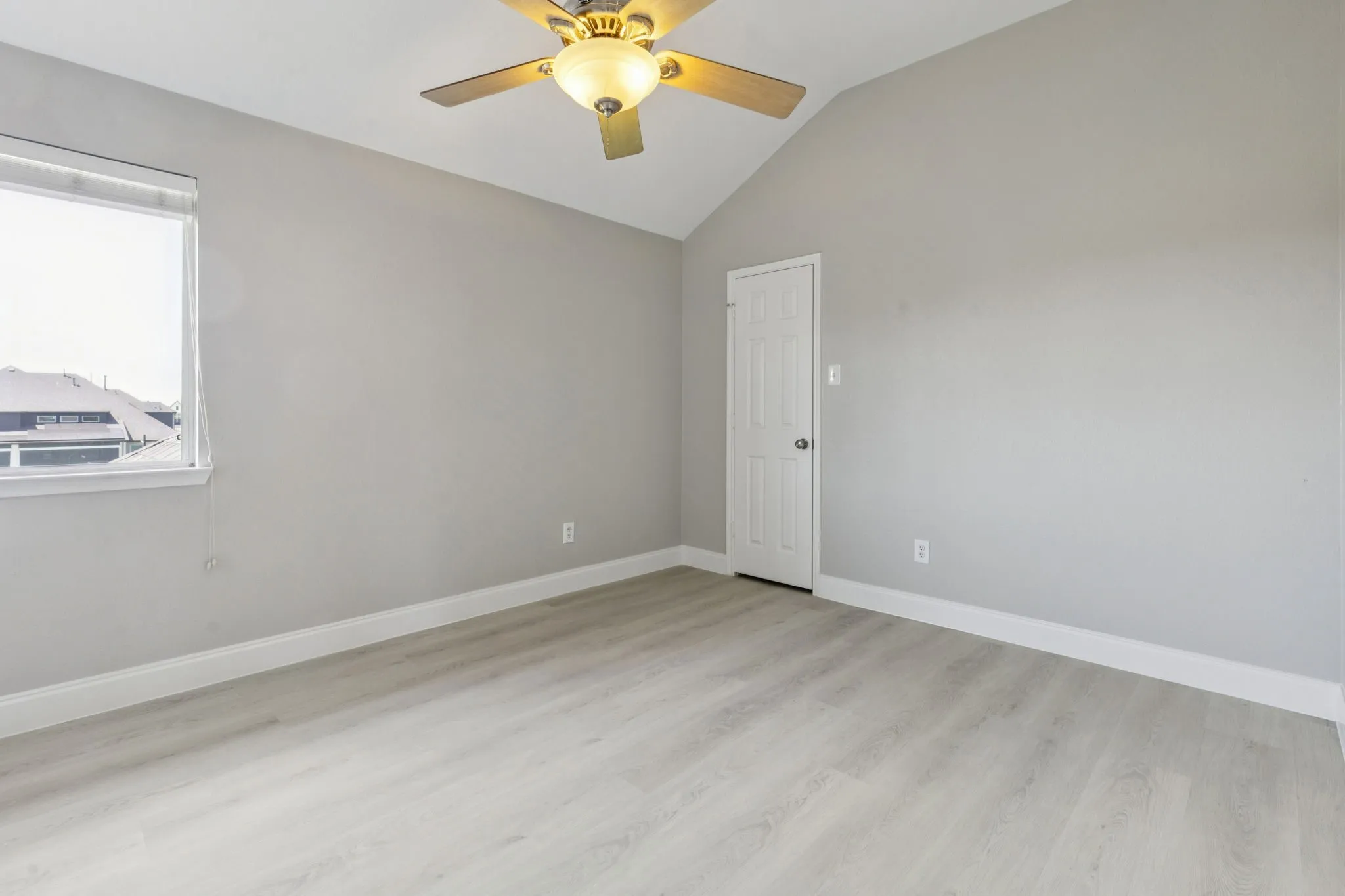 Single Family Residence For Rent in Collin County , 1514 Summerside Drive, Allen, Texas 75002, 5 Bedroom, 3 Bathroom, 2 Garage spaces, 2,986 Sqft, built in 2000, mls#21382600, Real Estate Agent in Allen, Homes For Rent in Collin county, Homes For Rent in Allen, Realtor in Allen Texas, Real Estate Brokerage Independent Realty Texas, Luminita Cordes Realtor
