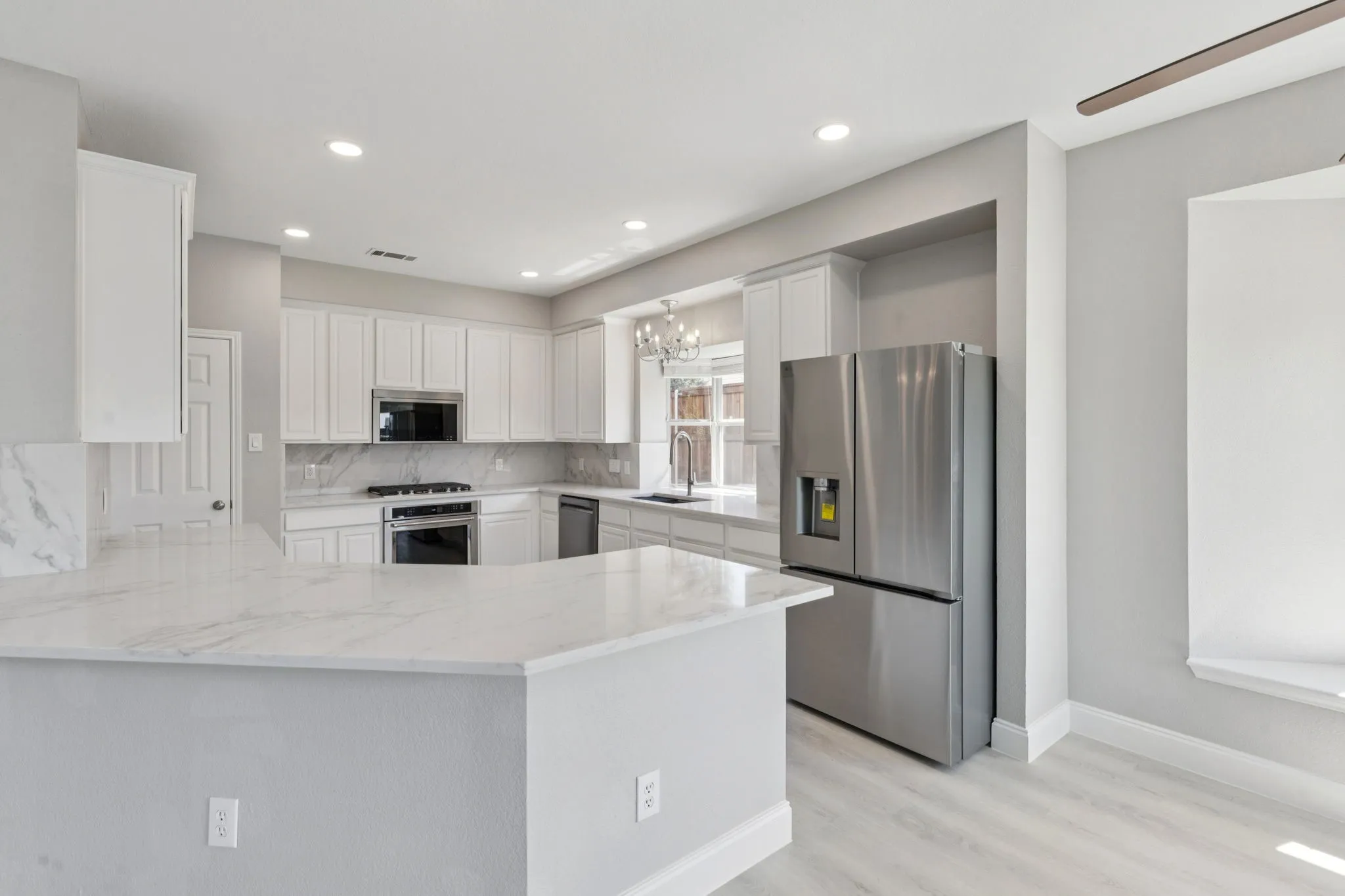Single Family Residence For Rent in Collin County , 1514 Summerside Drive, Allen, Texas 75002, 5 Bedroom, 3 Bathroom, 2 Garage spaces, 2,986 Sqft, built in 2000, mls#21382600, Real Estate Agent in Allen, Homes For Rent in Collin county, Homes For Rent in Allen, Realtor in Allen Texas, Real Estate Brokerage Independent Realty Texas, Luminita Cordes Realtor