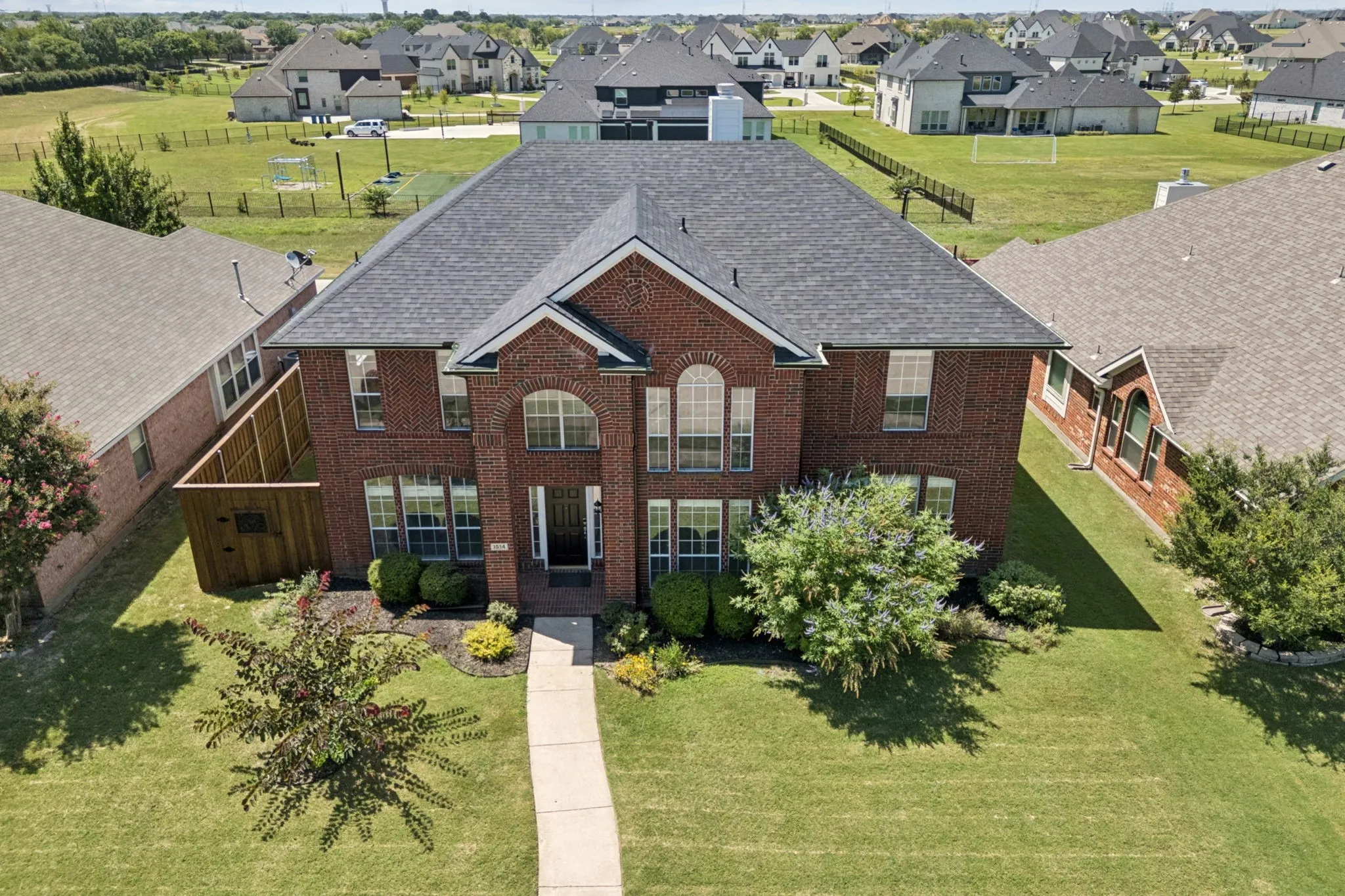 Single Family Residence For Rent in Collin County , 1514 Summerside Drive, Allen, Texas 75002, 5 Bedroom, 3 Bathroom, 2 Garage spaces, 2,986 Sqft, built in 2000, mls#21382600, Real Estate Agent in Allen, Homes For Rent in Collin county, Homes For Rent in Allen, Realtor in Allen Texas, Real Estate Brokerage Independent Realty Texas, Luminita Cordes Realtor