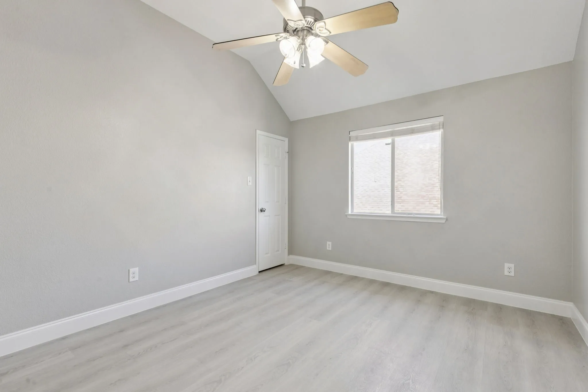 Single Family Residence For Rent in Collin County , 1514 Summerside Drive, Allen, Texas 75002, 5 Bedroom, 3 Bathroom, 2 Garage spaces, 2,986 Sqft, built in 2000, mls#21382600, Real Estate Agent in Allen, Homes For Rent in Collin county, Homes For Rent in Allen, Realtor in Allen Texas, Real Estate Brokerage Independent Realty Texas, Luminita Cordes Realtor