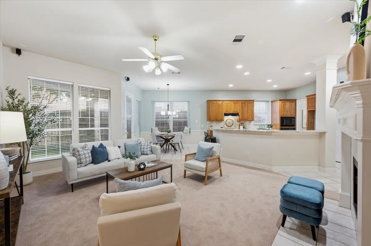 Single Family Residence For Sale in Tarrant County , 2504 Mallard Court, Keller, Texas 76248, 3 Bedroom, 2 Bathroom, 2 Garage spaces, 2,268 Sqft, built in 1999, mls#21382050, Real Estate Agent in Keller, Homes For Sale in Tarrant county, Homes For Sale in Keller, Realtor in Keller Texas, Real Estate Brokerage Independent Realty Texas, Luminita Cordes Realtor