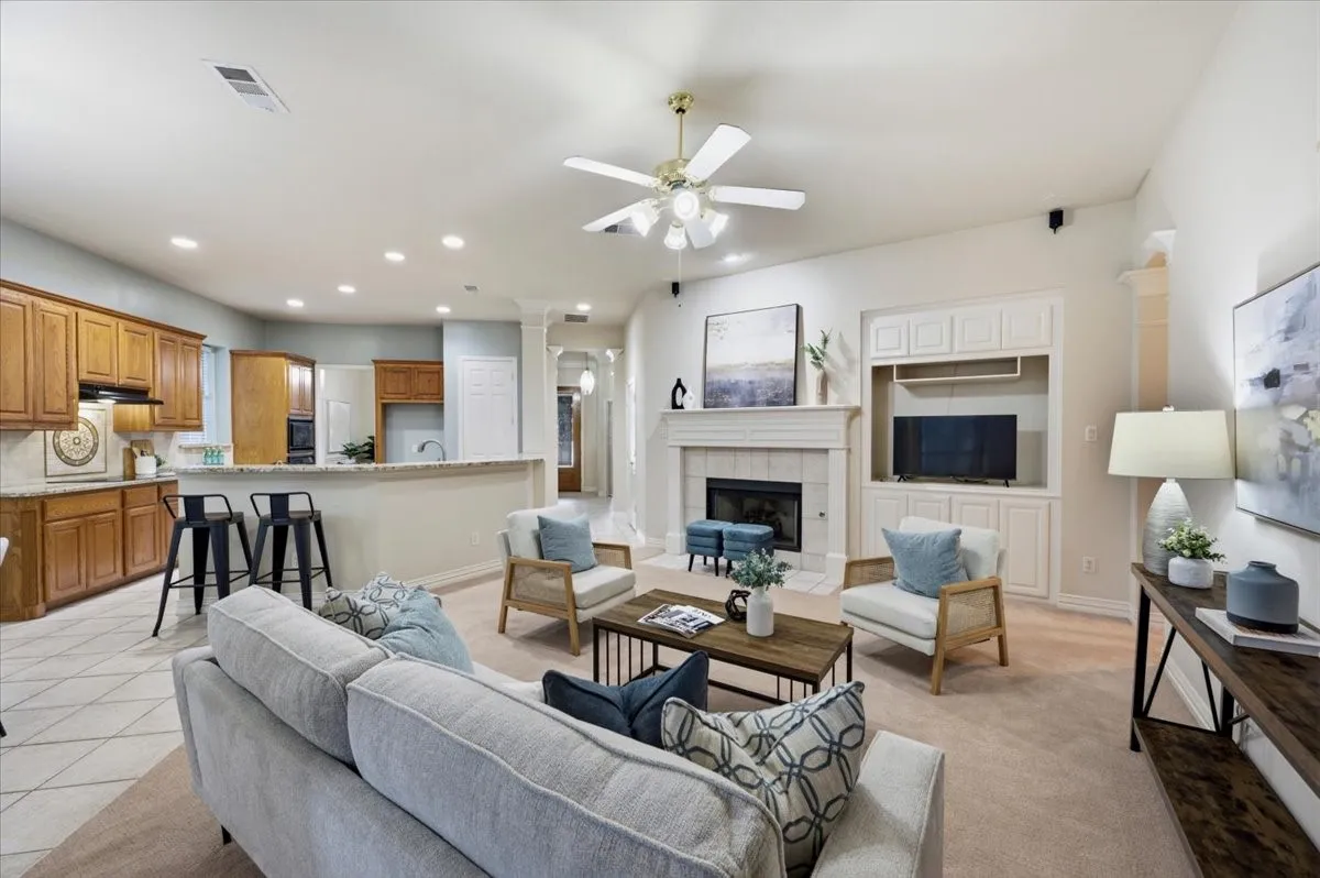 Single Family Residence For Sale in Tarrant County , 2504 Mallard Court, Keller, Texas 76248, 3 Bedroom, 2 Bathroom, 2 Garage spaces, 2,268 Sqft, built in 1999, mls#21382050, Real Estate Agent in Keller, Homes For Sale in Tarrant county, Homes For Sale in Keller, Realtor in Keller Texas, Real Estate Brokerage Independent Realty Texas, Luminita Cordes Realtor