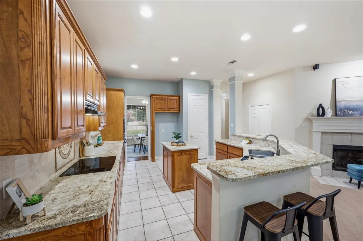 Single Family Residence For Sale in Tarrant County , 2504 Mallard Court, Keller, Texas 76248, 3 Bedroom, 2 Bathroom, 2 Garage spaces, 2,268 Sqft, built in 1999, mls#21382050, Real Estate Agent in Keller, Homes For Sale in Tarrant county, Homes For Sale in Keller, Realtor in Keller Texas, Real Estate Brokerage Independent Realty Texas, Luminita Cordes Realtor