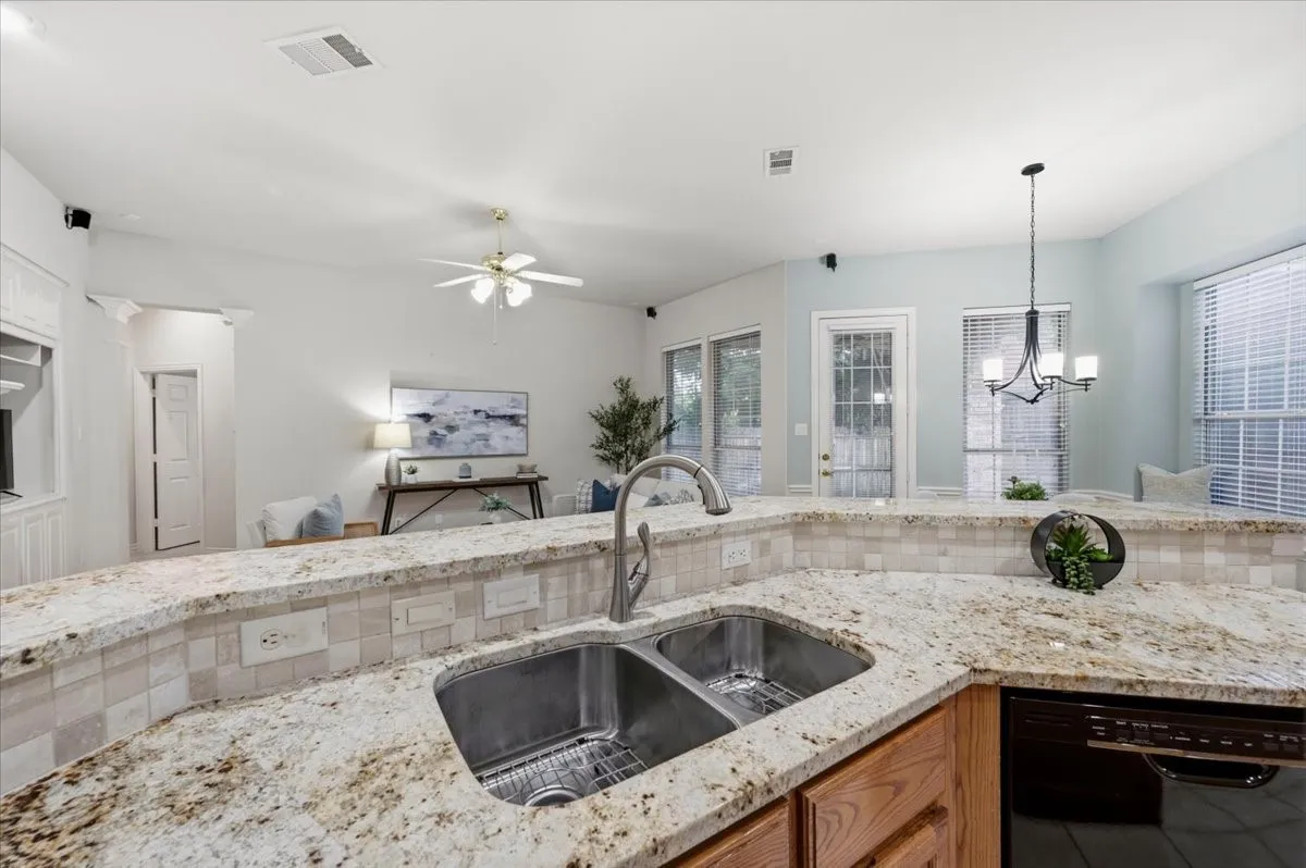 Single Family Residence For Sale in Tarrant County , 2504 Mallard Court, Keller, Texas 76248, 3 Bedroom, 2 Bathroom, 2 Garage spaces, 2,268 Sqft, built in 1999, mls#21382050, Real Estate Agent in Keller, Homes For Sale in Tarrant county, Homes For Sale in Keller, Realtor in Keller Texas, Real Estate Brokerage Independent Realty Texas, Luminita Cordes Realtor