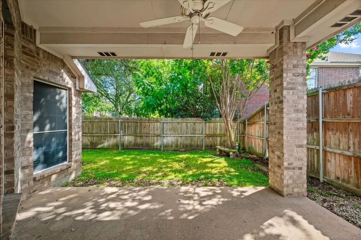 Single Family Residence For Sale in Tarrant County , 2504 Mallard Court, Keller, Texas 76248, 3 Bedroom, 2 Bathroom, 2 Garage spaces, 2,268 Sqft, built in 1999, mls#21382050, Real Estate Agent in Keller, Homes For Sale in Tarrant county, Homes For Sale in Keller, Realtor in Keller Texas, Real Estate Brokerage Independent Realty Texas, Luminita Cordes Realtor