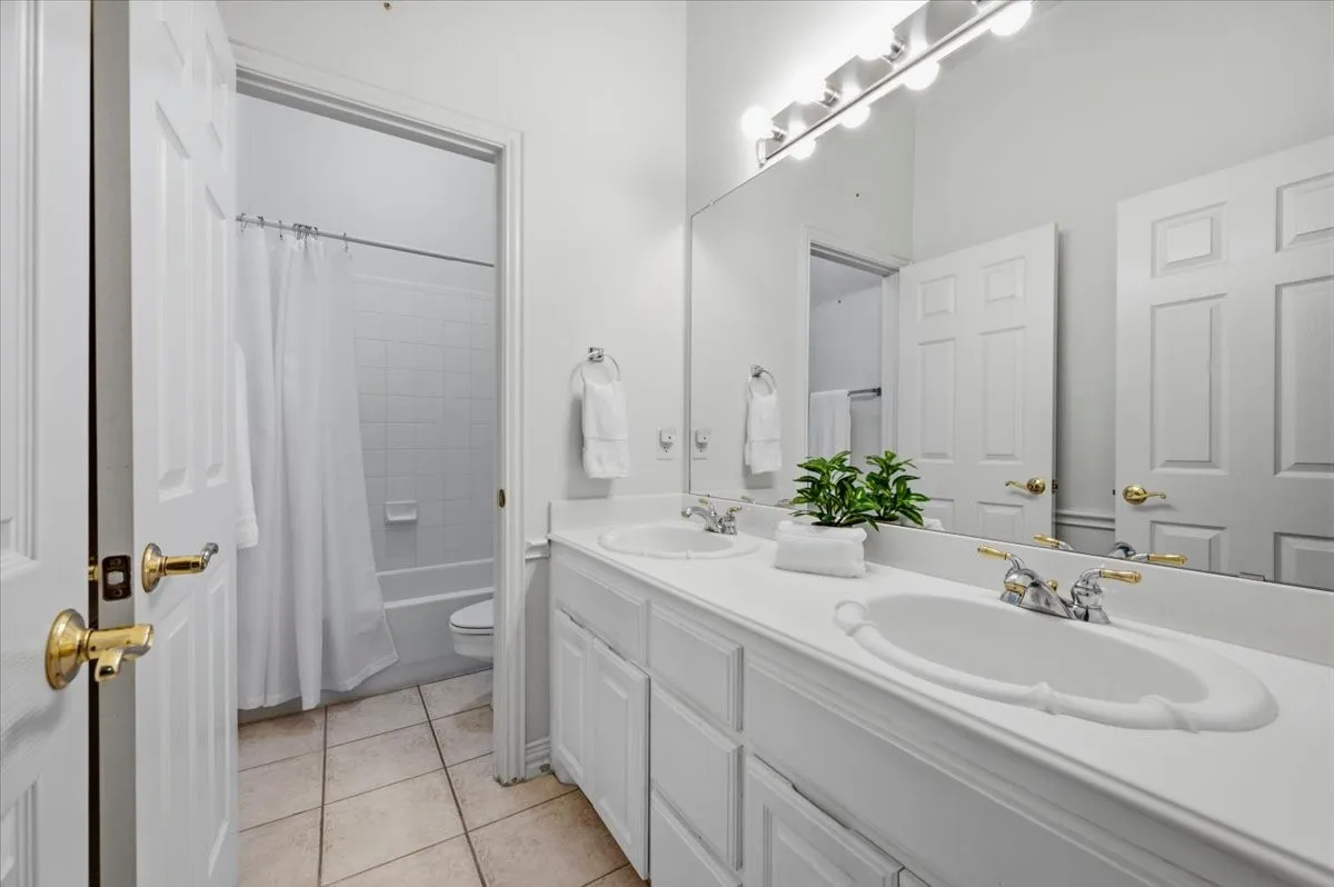 Single Family Residence For Sale in Tarrant County , 2504 Mallard Court, Keller, Texas 76248, 3 Bedroom, 2 Bathroom, 2 Garage spaces, 2,268 Sqft, built in 1999, mls#21382050, Real Estate Agent in Keller, Homes For Sale in Tarrant county, Homes For Sale in Keller, Realtor in Keller Texas, Real Estate Brokerage Independent Realty Texas, Luminita Cordes Realtor
