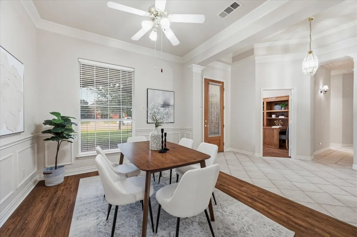 Single Family Residence For Sale in Tarrant County , 2504 Mallard Court, Keller, Texas 76248, 3 Bedroom, 2 Bathroom, 2 Garage spaces, 2,268 Sqft, built in 1999, mls#21382050, Real Estate Agent in Keller, Homes For Sale in Tarrant county, Homes For Sale in Keller, Realtor in Keller Texas, Real Estate Brokerage Independent Realty Texas, Luminita Cordes Realtor