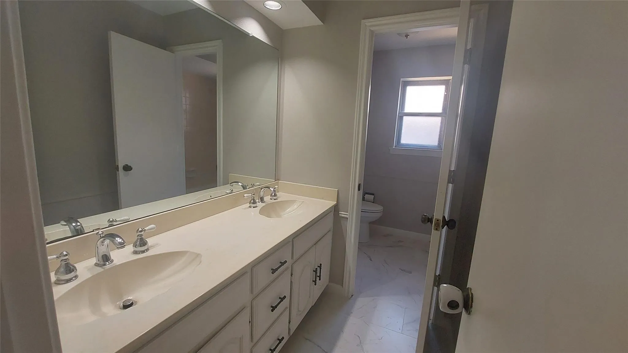 Single Family Residence For Rent in Dallas County , 1514 Stonecrest Drive, Richardson, Texas 75081, 4 Bedroom, 3 Bathroom, 2 Garage spaces, 2,342 Sqft, built in 1980, mls#21382621, Real Estate Agent in Richardson, Homes For Rent in Dallas county, Homes For Rent in Richardson, Realtor in Richardson Texas, Real Estate Brokerage Independent Realty Texas, Luminita Cordes Realtor