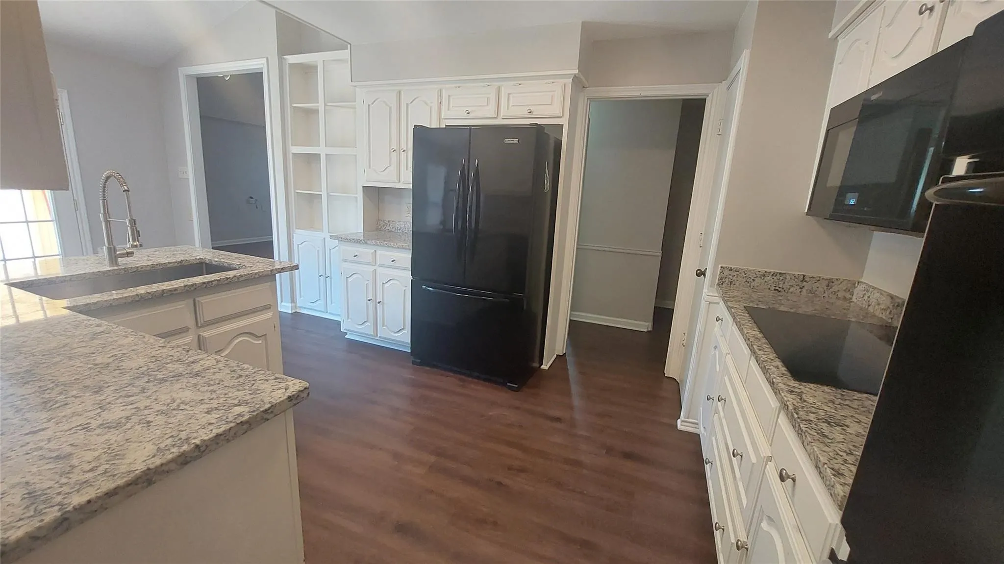 Single Family Residence For Rent in Dallas County , 1514 Stonecrest Drive, Richardson, Texas 75081, 4 Bedroom, 3 Bathroom, 2 Garage spaces, 2,342 Sqft, built in 1980, mls#21382621, Real Estate Agent in Richardson, Homes For Rent in Dallas county, Homes For Rent in Richardson, Realtor in Richardson Texas, Real Estate Brokerage Independent Realty Texas, Luminita Cordes Realtor