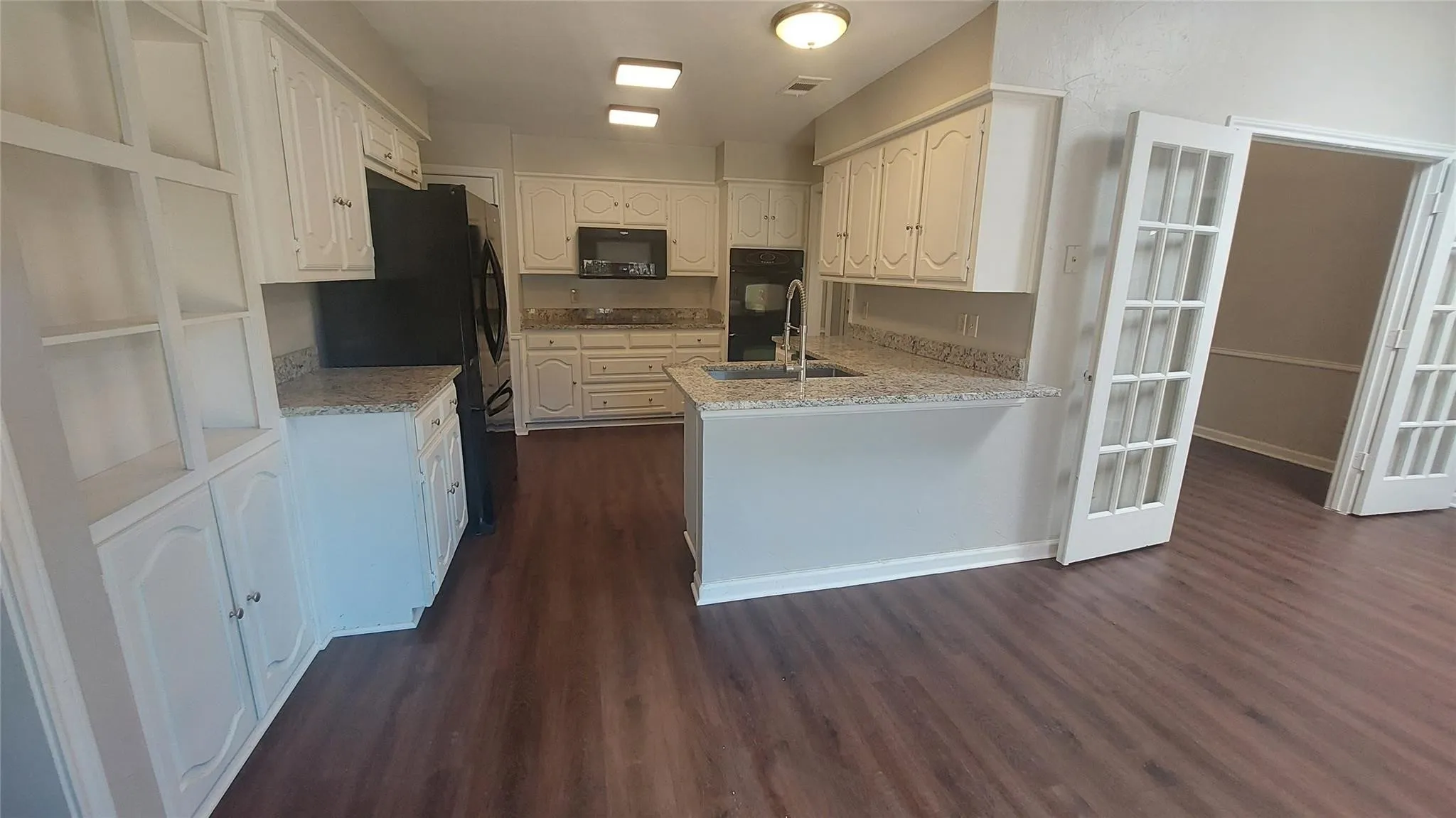 Single Family Residence For Rent in Dallas County , 1514 Stonecrest Drive, Richardson, Texas 75081, 4 Bedroom, 3 Bathroom, 2 Garage spaces, 2,342 Sqft, built in 1980, mls#21382621, Real Estate Agent in Richardson, Homes For Rent in Dallas county, Homes For Rent in Richardson, Realtor in Richardson Texas, Real Estate Brokerage Independent Realty Texas, Luminita Cordes Realtor