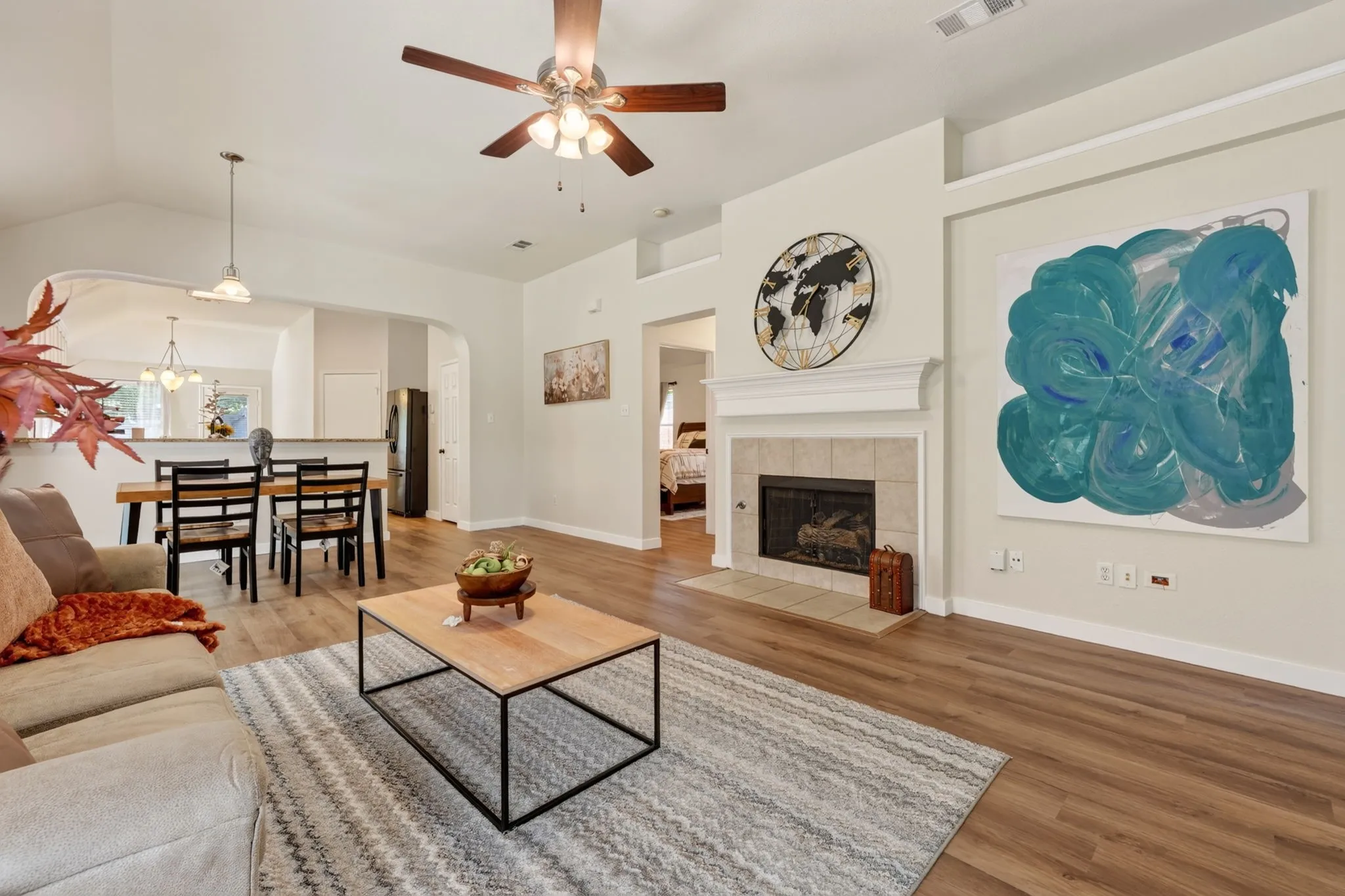 Single Family Residence For Sale in Denton County , 6105 Cheyenne Drive, The Colony, Texas 75056, 3 Bedroom, 2 Bathroom, 2 Garage spaces, 1,631 Sqft, built in 2002, mls#21382622, Real Estate Agent in The Colony, Homes For Sale in Denton county, Homes For Sale in The Colony, Realtor in The Colony Texas, Real Estate Brokerage Independent Realty Texas, Luminita Cordes Realtor
