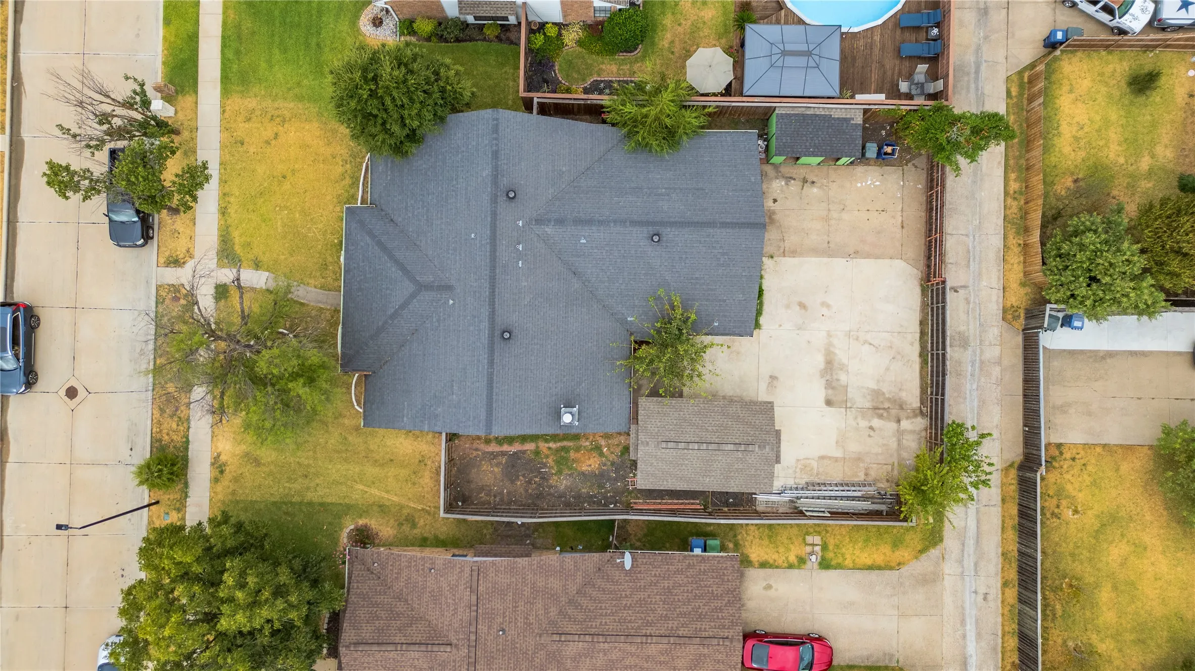 Single Family Residence For Sale in Dallas County , 4801 Freeport Drive, Garland, Texas 75043, 4 Bedroom, 2 Bathroom, 2 Garage spaces, 2,089 Sqft, built in 1983, mls#21382079, Real Estate Agent in Garland, Homes For Sale in Dallas county, Homes For Sale in Garland, Realtor in Garland Texas, Real Estate Brokerage Independent Realty Texas, Luminita Cordes Realtor