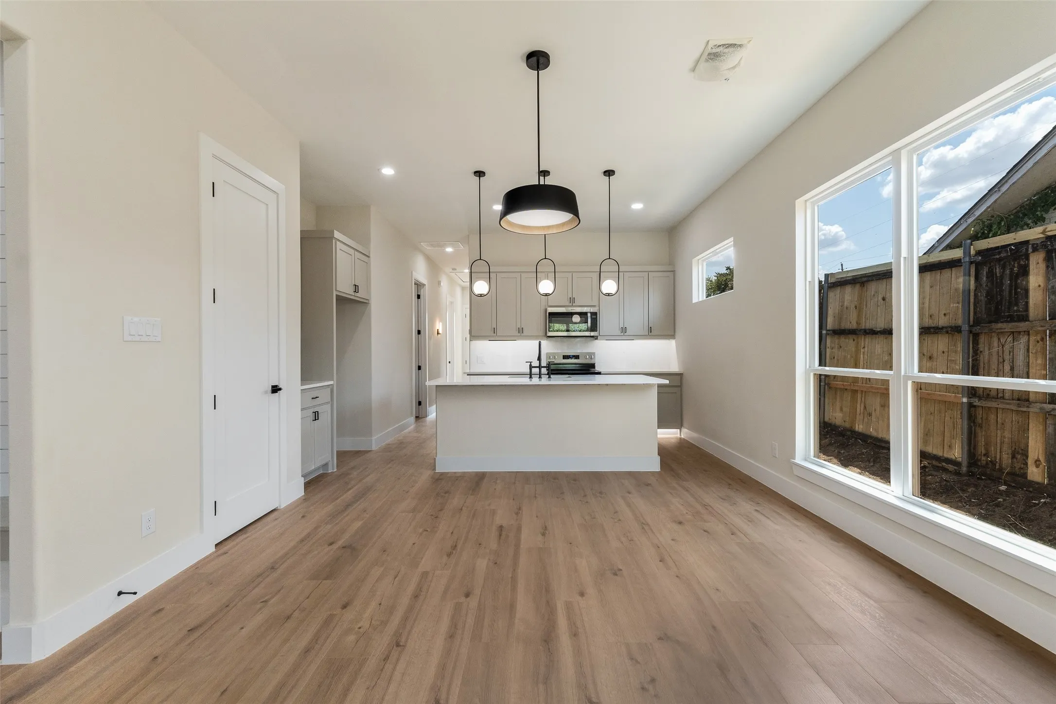 Single Family Residence For Sale in Dallas County , 2816 Marburg Street, Dallas, Texas 75215, 3 Bedroom, 2 Bathroom, 1 Garage spaces, 1,400 Sqft, built in 2026, mls#21382219, Real Estate Agent in Dallas, Homes For Sale in Dallas county, Homes For Sale in Dallas, Realtor in Dallas Texas, Real Estate Brokerage Independent Realty Texas, Luminita Cordes Realtor