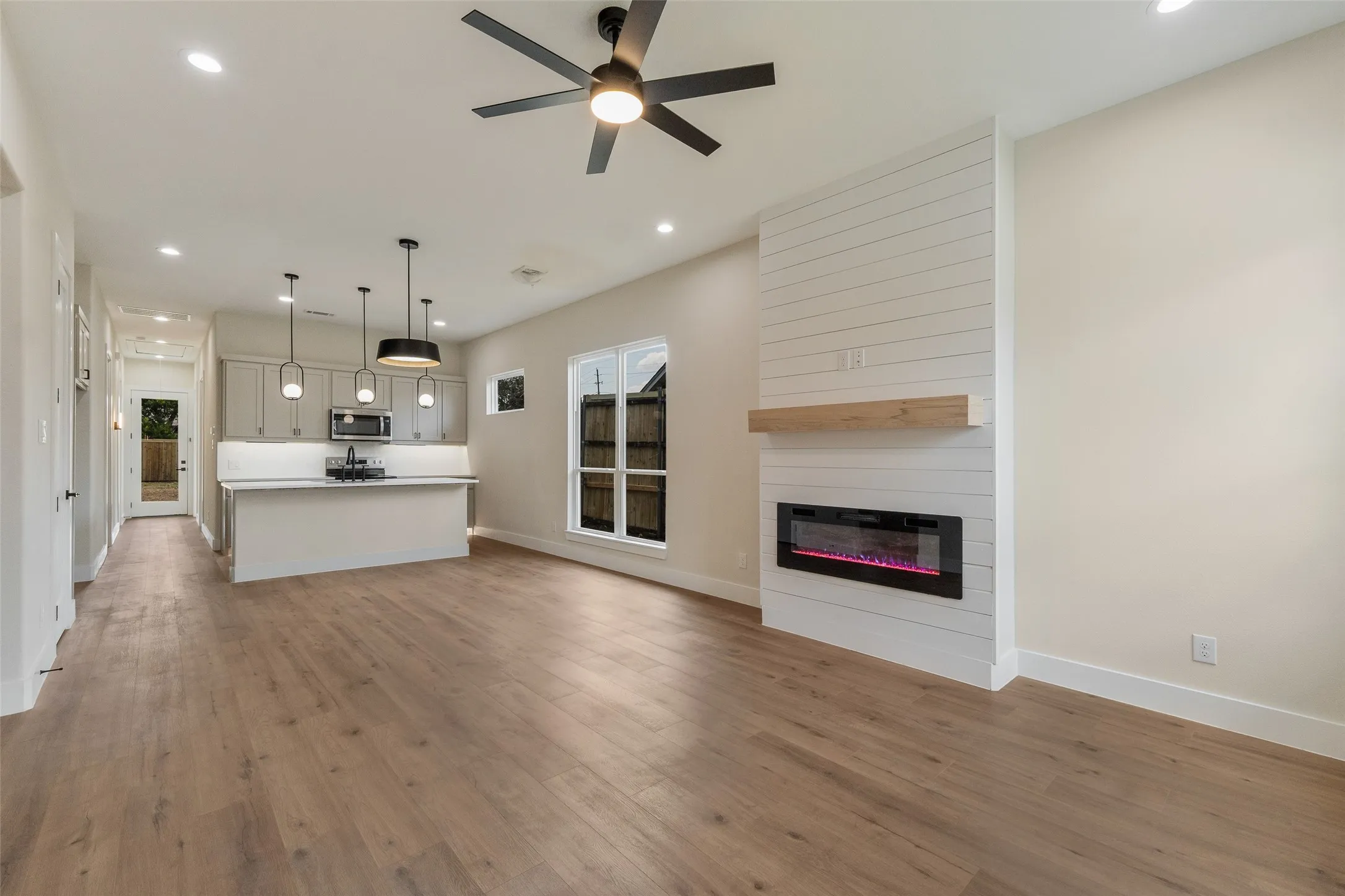 Single Family Residence For Sale in Dallas County , 2816 Marburg Street, Dallas, Texas 75215, 3 Bedroom, 2 Bathroom, 1 Garage spaces, 1,400 Sqft, built in 2026, mls#21382219, Real Estate Agent in Dallas, Homes For Sale in Dallas county, Homes For Sale in Dallas, Realtor in Dallas Texas, Real Estate Brokerage Independent Realty Texas, Luminita Cordes Realtor