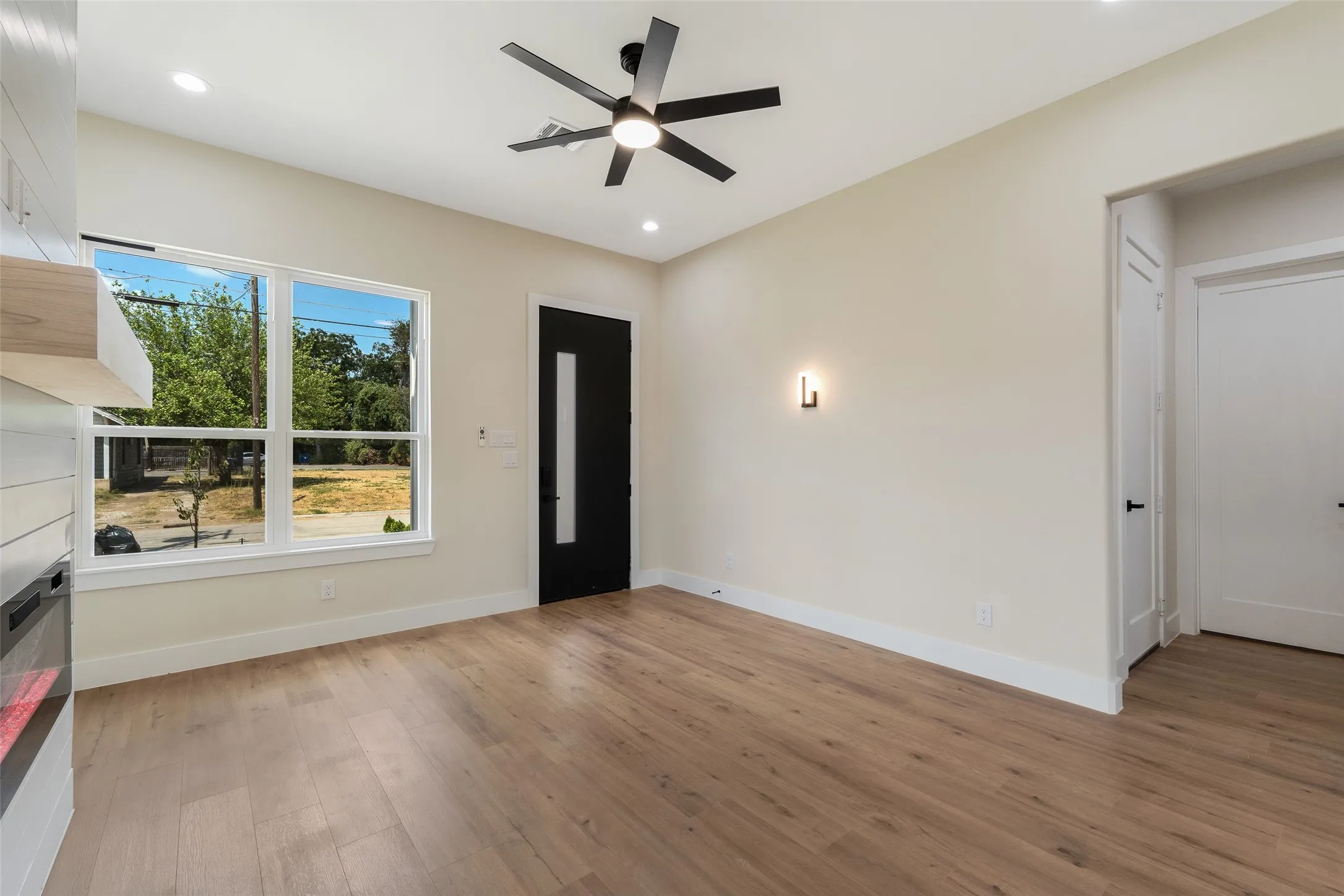 Single Family Residence For Sale in Dallas County , 2816 Marburg Street, Dallas, Texas 75215, 3 Bedroom, 2 Bathroom, 1 Garage spaces, 1,400 Sqft, built in 2026, mls#21382219, Real Estate Agent in Dallas, Homes For Sale in Dallas county, Homes For Sale in Dallas, Realtor in Dallas Texas, Real Estate Brokerage Independent Realty Texas, Luminita Cordes Realtor