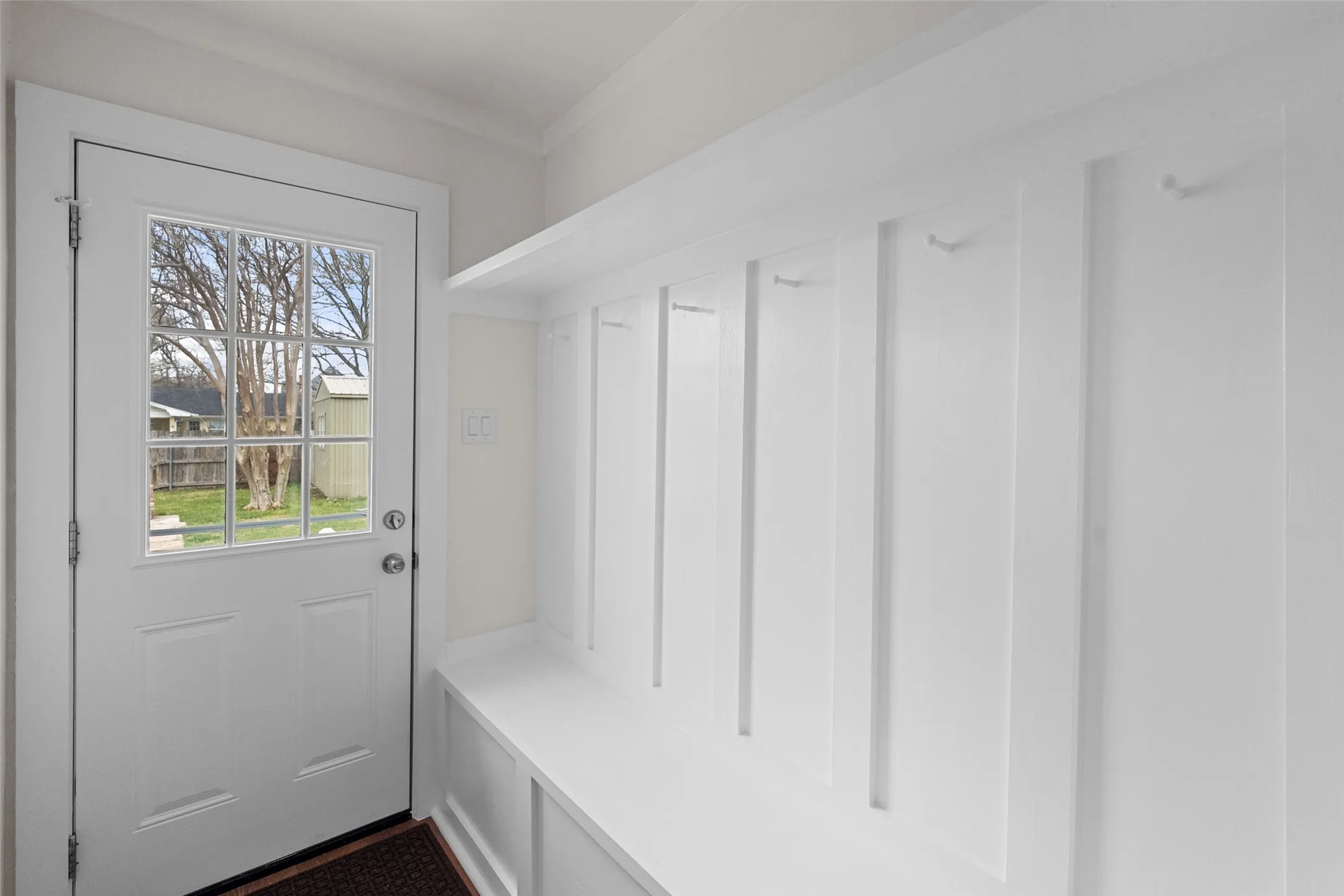 Single Family Residence For Rent in Navarro County , 1106 W 4th Avenue, Corsicana, Texas 75110, 4 Bedroom, 2 Bathroom, Garage spaces, 2,520 Sqft, built in 1923, mls#21382596, Real Estate Agent in Corsicana, Homes For Rent in Navarro county, Homes For Rent in Corsicana, Realtor in Corsicana Texas, Real Estate Brokerage Independent Realty Texas, Luminita Cordes Realtor