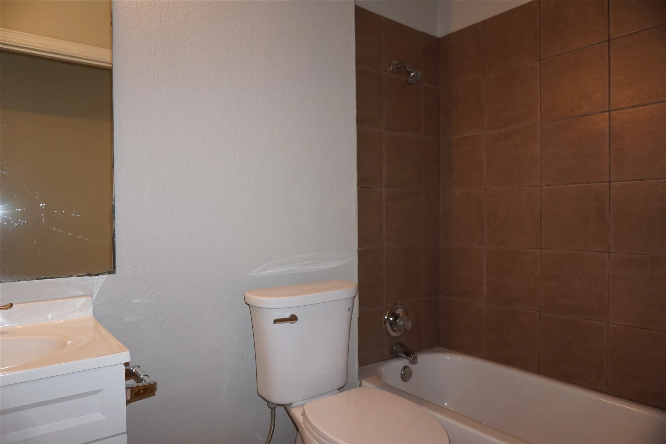 Duplex For Rent in Tarrant County , 5105 Flamingo Road 5105, Fort Worth, Texas 76119, 3 Bedroom, 2 Bathroom, Garage spaces, 1,090 Sqft, built in 2008, mls#21382632, Real Estate Agent in Fort Worth, Homes For Rent in Tarrant county, Homes For Rent in Fort Worth, Realtor in Fort Worth Texas, Real Estate Brokerage Independent Realty Texas, Luminita Cordes Realtor