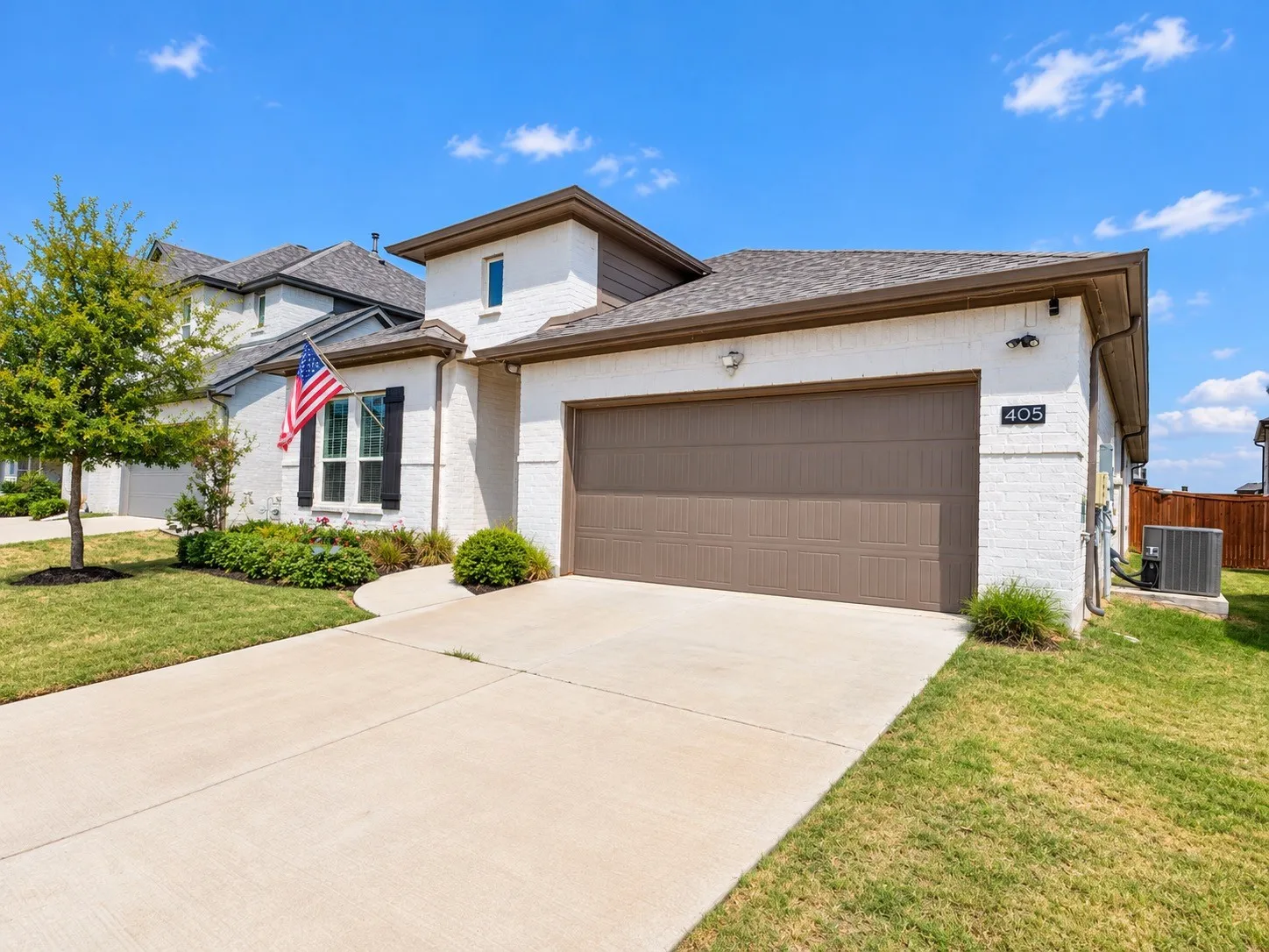 Single Family Residence For Sale in Collin County , 405 Hoot Owl Hill, Weston, Texas 75009, 4 Bedroom, 2 Bathroom, 2 Garage spaces, 2,178 Sqft, built in 2022, mls#21381354, Real Estate Agent in Weston, Homes For Sale in Collin county, Homes For Sale in Weston, Realtor in Weston Texas, Real Estate Brokerage Independent Realty Texas, Luminita Cordes Realtor