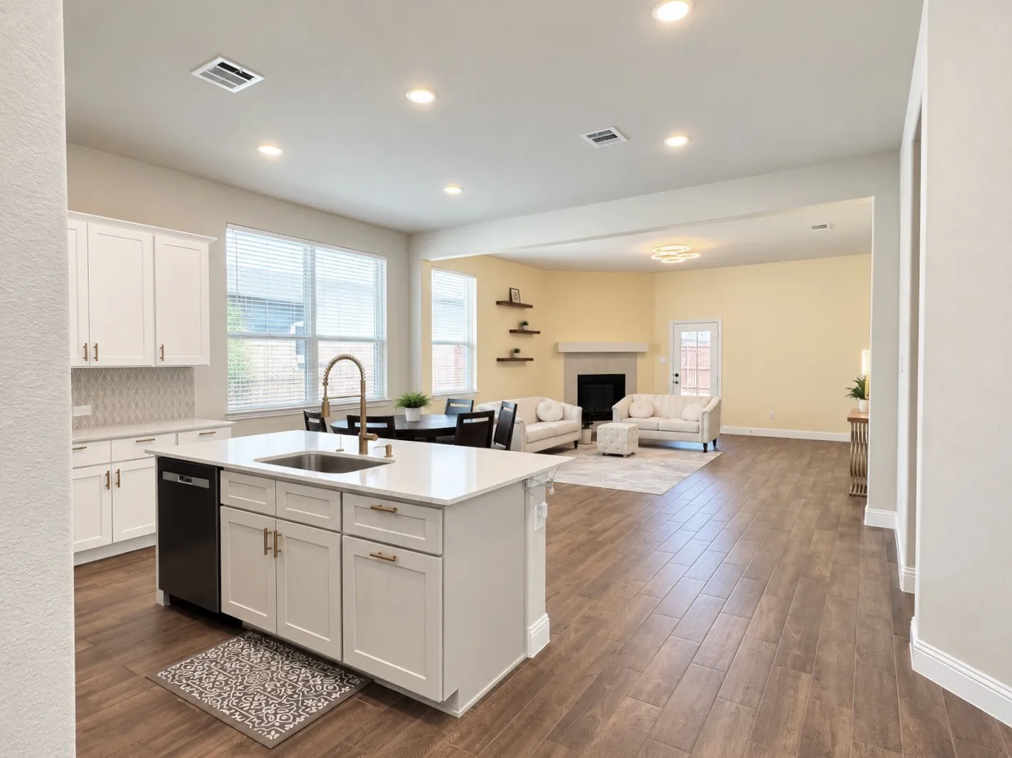 Single Family Residence For Sale in Collin County , 405 Hoot Owl Hill, Weston, Texas 75009, 4 Bedroom, 2 Bathroom, 2 Garage spaces, 2,178 Sqft, built in 2022, mls#21381354, Real Estate Agent in Weston, Homes For Sale in Collin county, Homes For Sale in Weston, Realtor in Weston Texas, Real Estate Brokerage Independent Realty Texas, Luminita Cordes Realtor