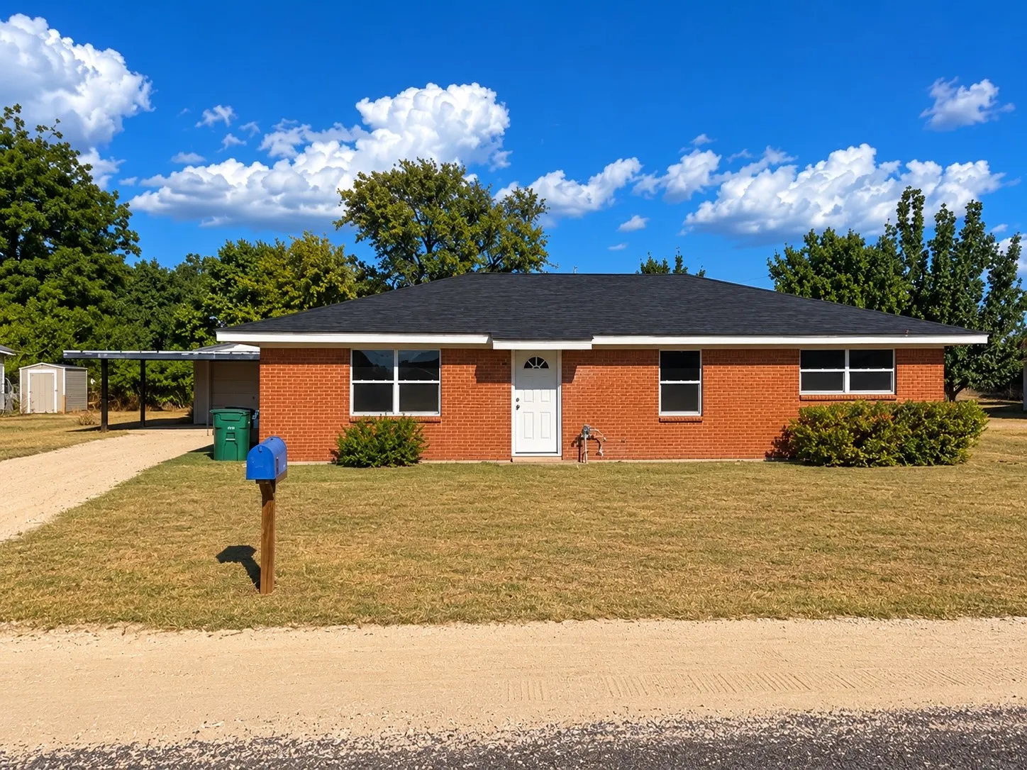 Single Family Residence For Sale in Callahan County , 215 Hamby Road, Clyde, Texas 79510, 3 Bedroom, 1 Bathroom, 1 Garage spaces, 1,269 Sqft, built in 1965, mls#21382638, Real Estate Agent in Clyde, Homes For Sale in Callahan county, Homes For Sale in Clyde, Realtor in Clyde Texas, Real Estate Brokerage Independent Realty Texas, Luminita Cordes Realtor