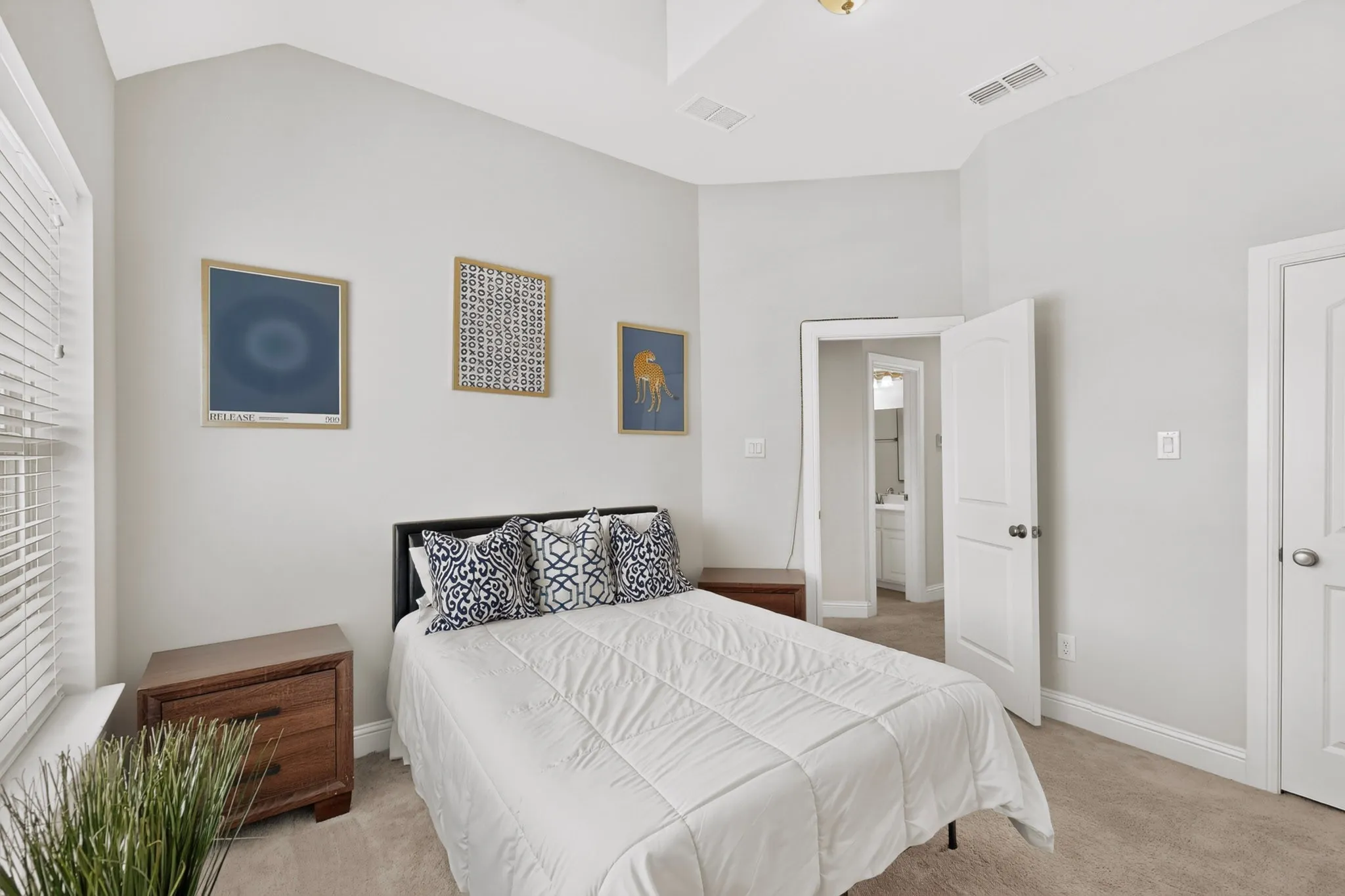 Single Family Residence For Sale in Tarrant County , 4717 Antebellum Lane, Mansfield, Texas 76063, 4 Bedroom, 3 Bathroom, 2 Garage spaces, 3,018 Sqft, built in 2021, mls#21382603, Real Estate Agent in Mansfield, Homes For Sale in Tarrant county, Homes For Sale in Mansfield, Realtor in Mansfield Texas, Real Estate Brokerage Independent Realty Texas, Luminita Cordes Realtor