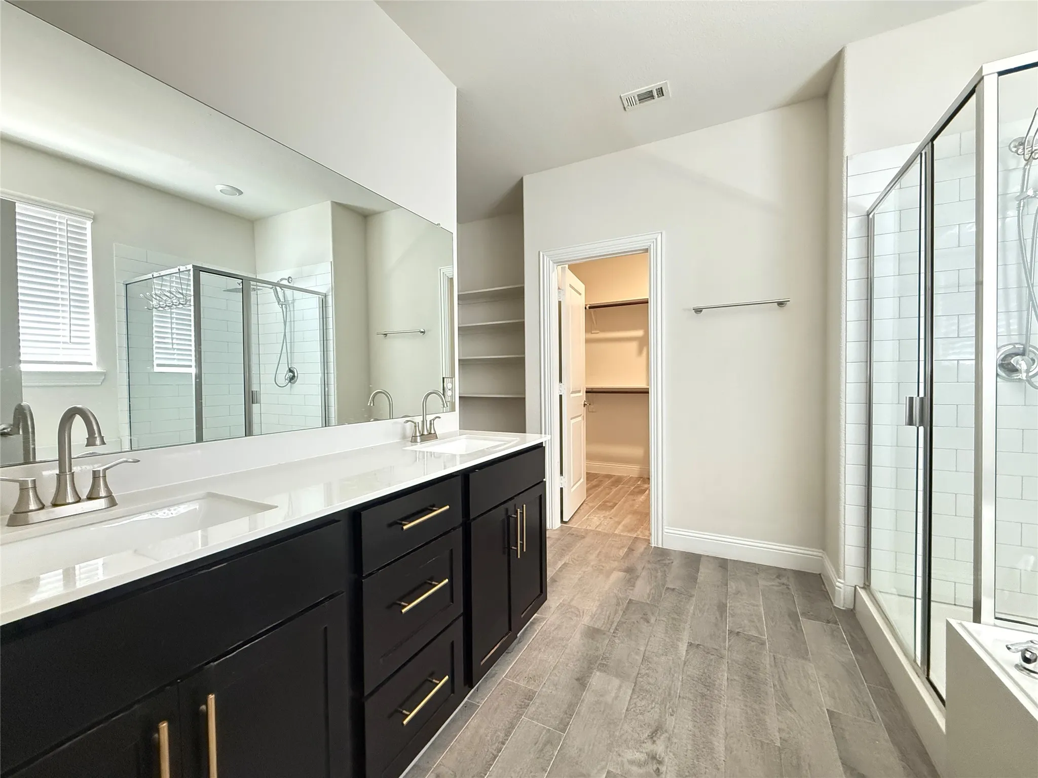 Single Family Residence For Rent in Kaufman County , 4238 Long Drive, Forney, Texas 75126, 4 Bedroom, 3 Bathroom, 2 Garage spaces, 2,312 Sqft, built in 2022, mls#21375562, Real Estate Agent in Forney, Homes For Rent in Kaufman county, Homes For Rent in Forney, Realtor in Forney Texas, Real Estate Brokerage Independent Realty Texas, Luminita Cordes Realtor