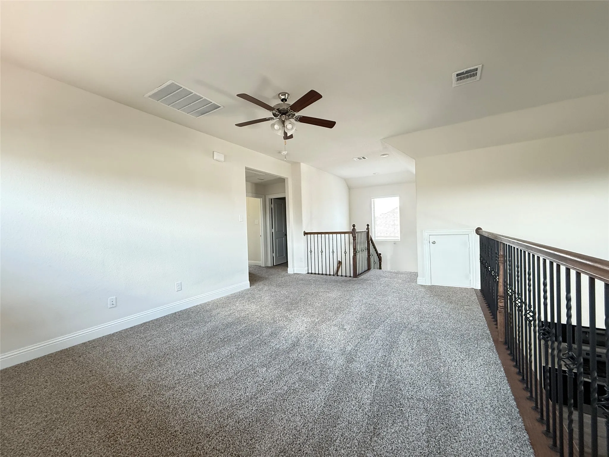 Single Family Residence For Rent in Kaufman County , 4238 Long Drive, Forney, Texas 75126, 4 Bedroom, 3 Bathroom, 2 Garage spaces, 2,312 Sqft, built in 2022, mls#21375562, Real Estate Agent in Forney, Homes For Rent in Kaufman county, Homes For Rent in Forney, Realtor in Forney Texas, Real Estate Brokerage Independent Realty Texas, Luminita Cordes Realtor