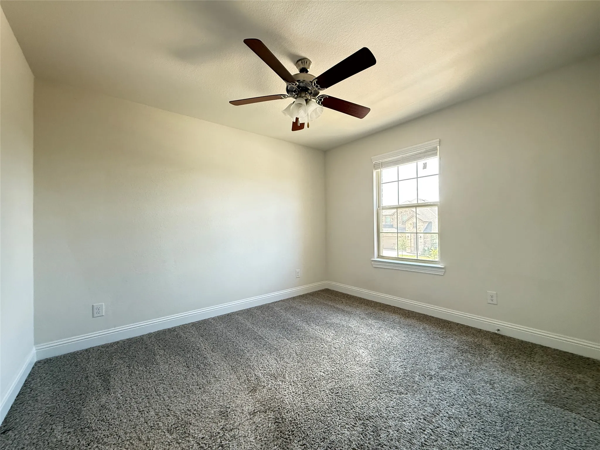 Single Family Residence For Rent in Kaufman County , 4238 Long Drive, Forney, Texas 75126, 4 Bedroom, 3 Bathroom, 2 Garage spaces, 2,312 Sqft, built in 2022, mls#21375562, Real Estate Agent in Forney, Homes For Rent in Kaufman county, Homes For Rent in Forney, Realtor in Forney Texas, Real Estate Brokerage Independent Realty Texas, Luminita Cordes Realtor